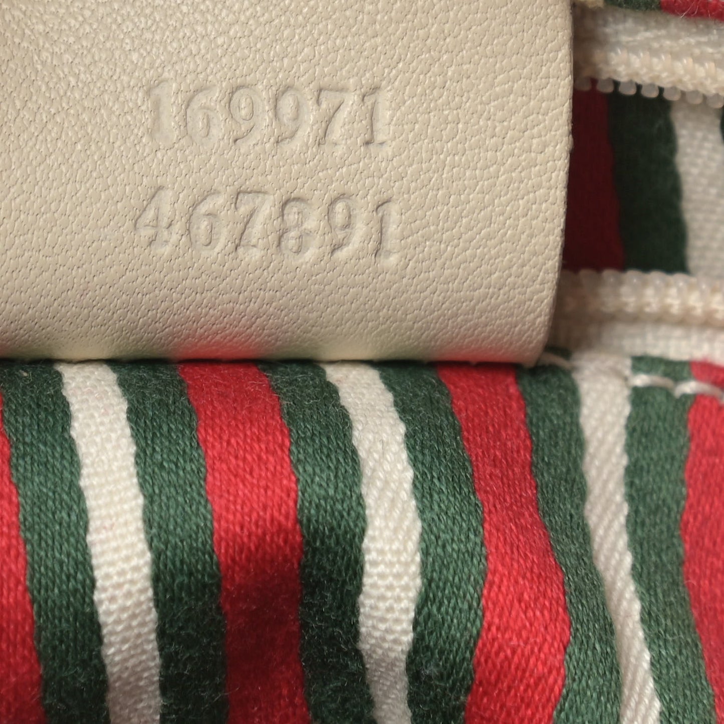 Monogram Medium New Britt Boston Off White