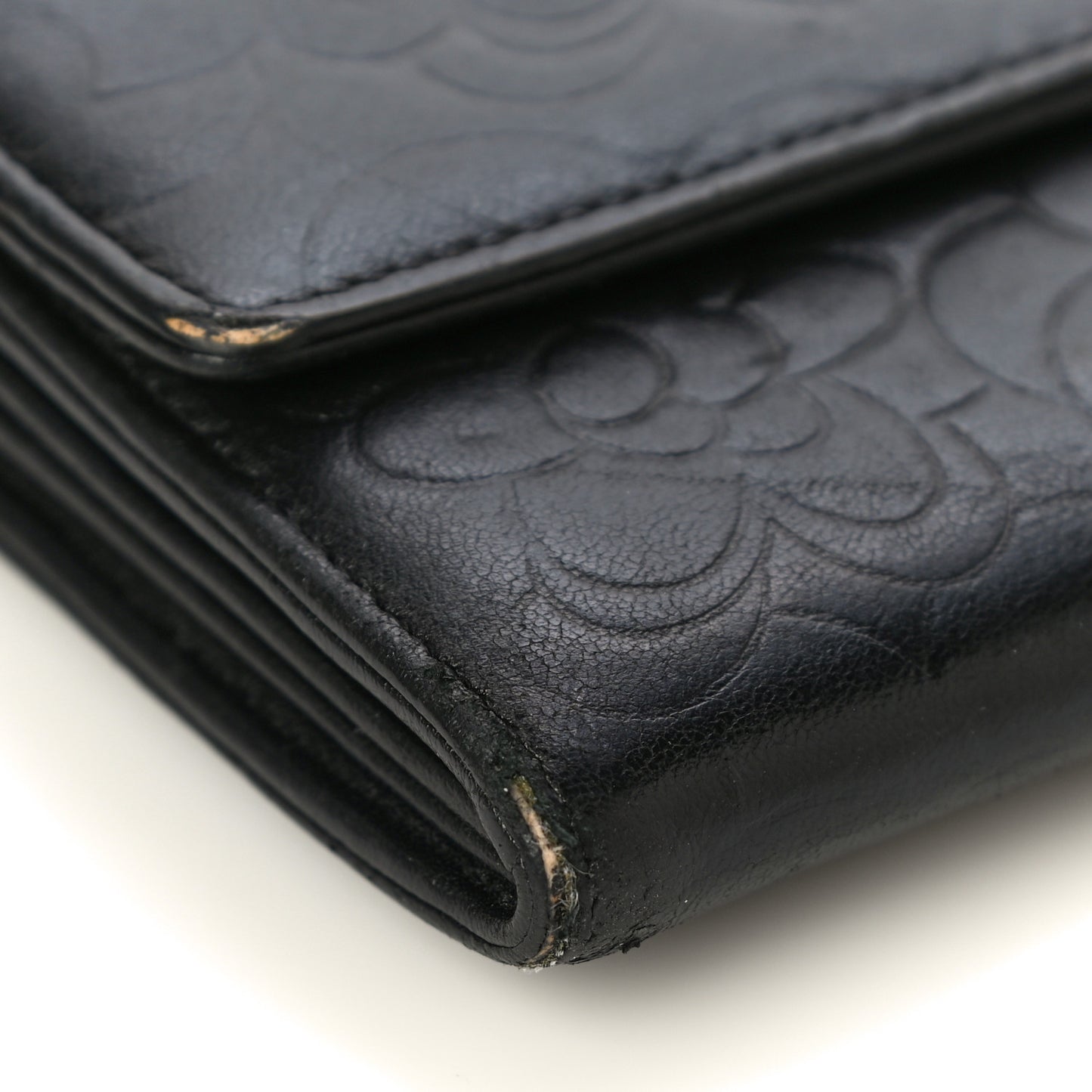 Lambskin Camellia Embossed Wallet on Chain WOC Black