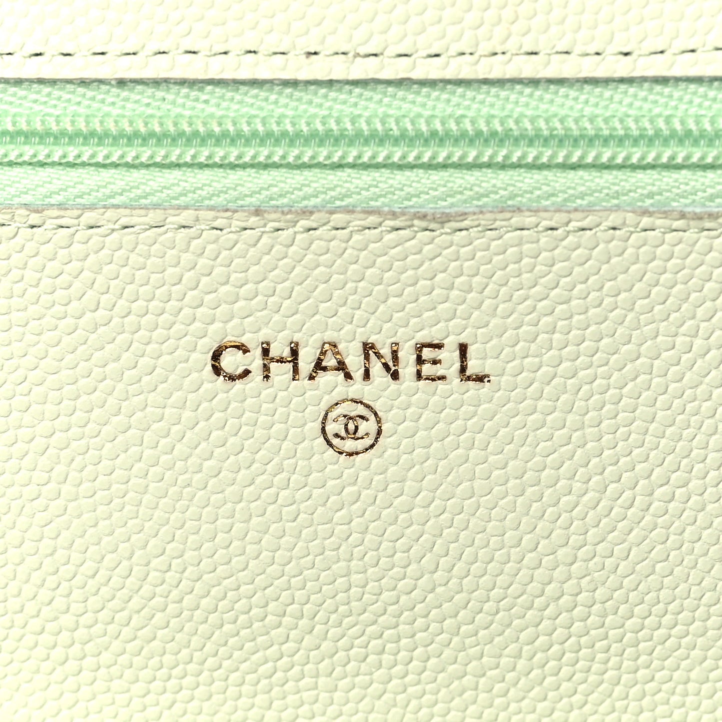 Caviar Quilted Wallet On Chain WOC Light Green