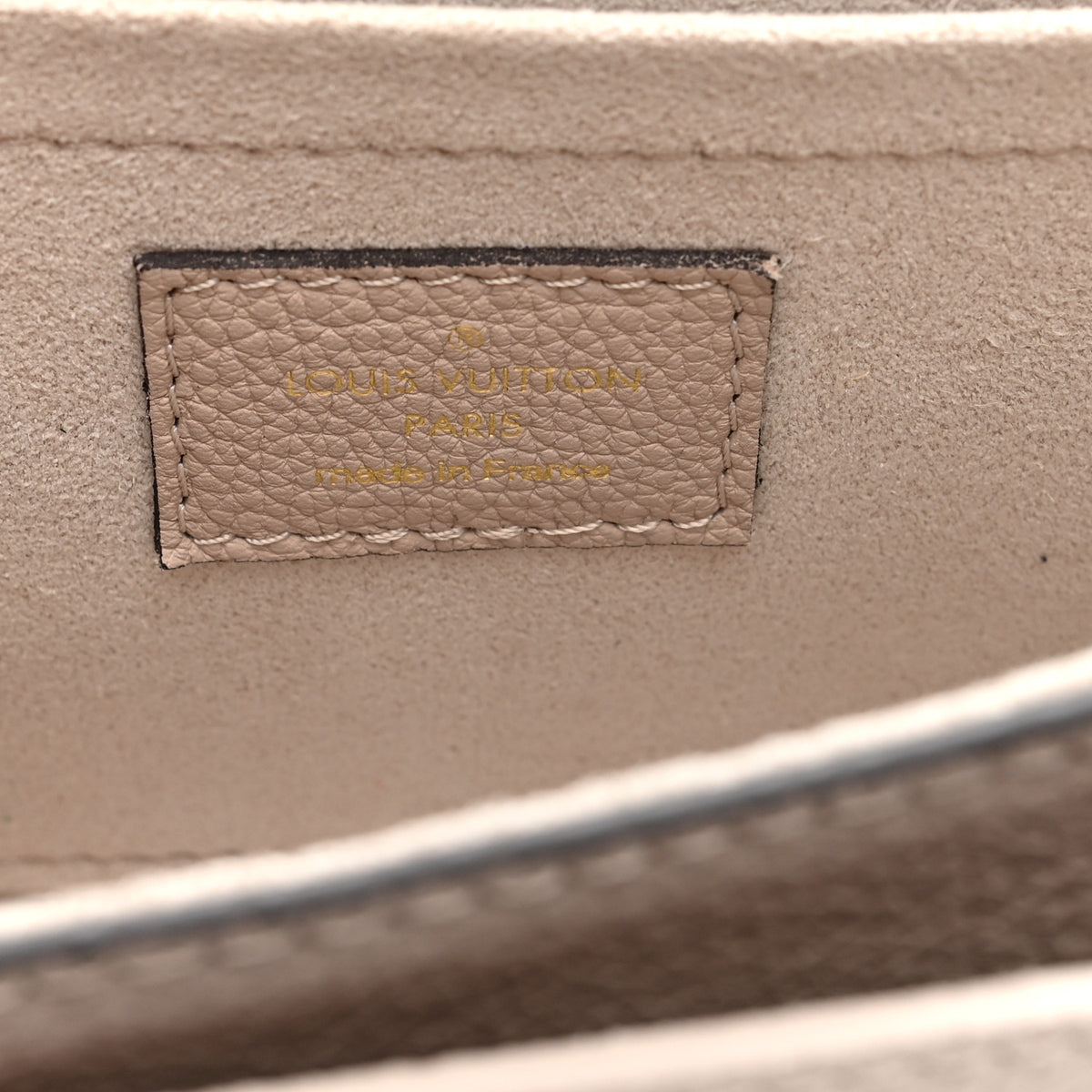 Louis Vuitton Grained Calfskin Lockme Tender Greige 6 of 9