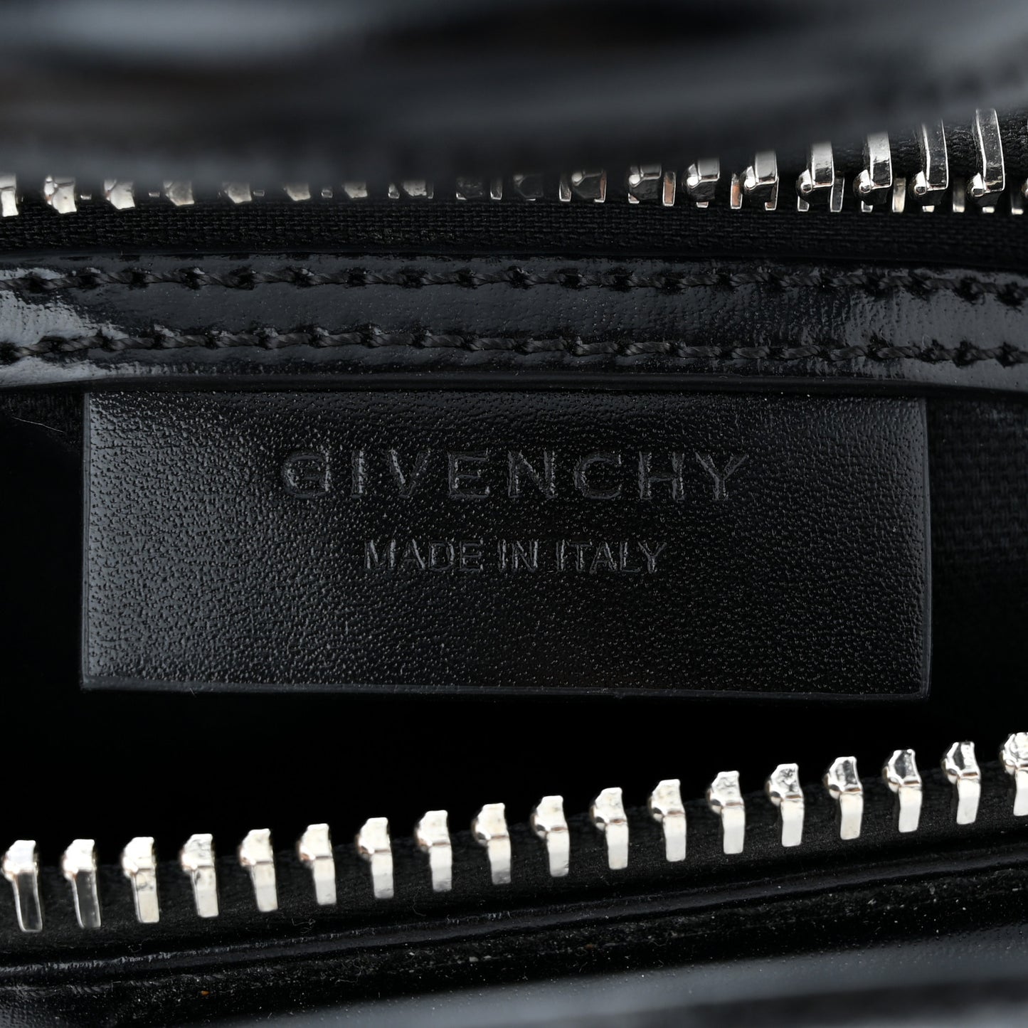 Shiny Lord Calfskin Mini Antigona Black