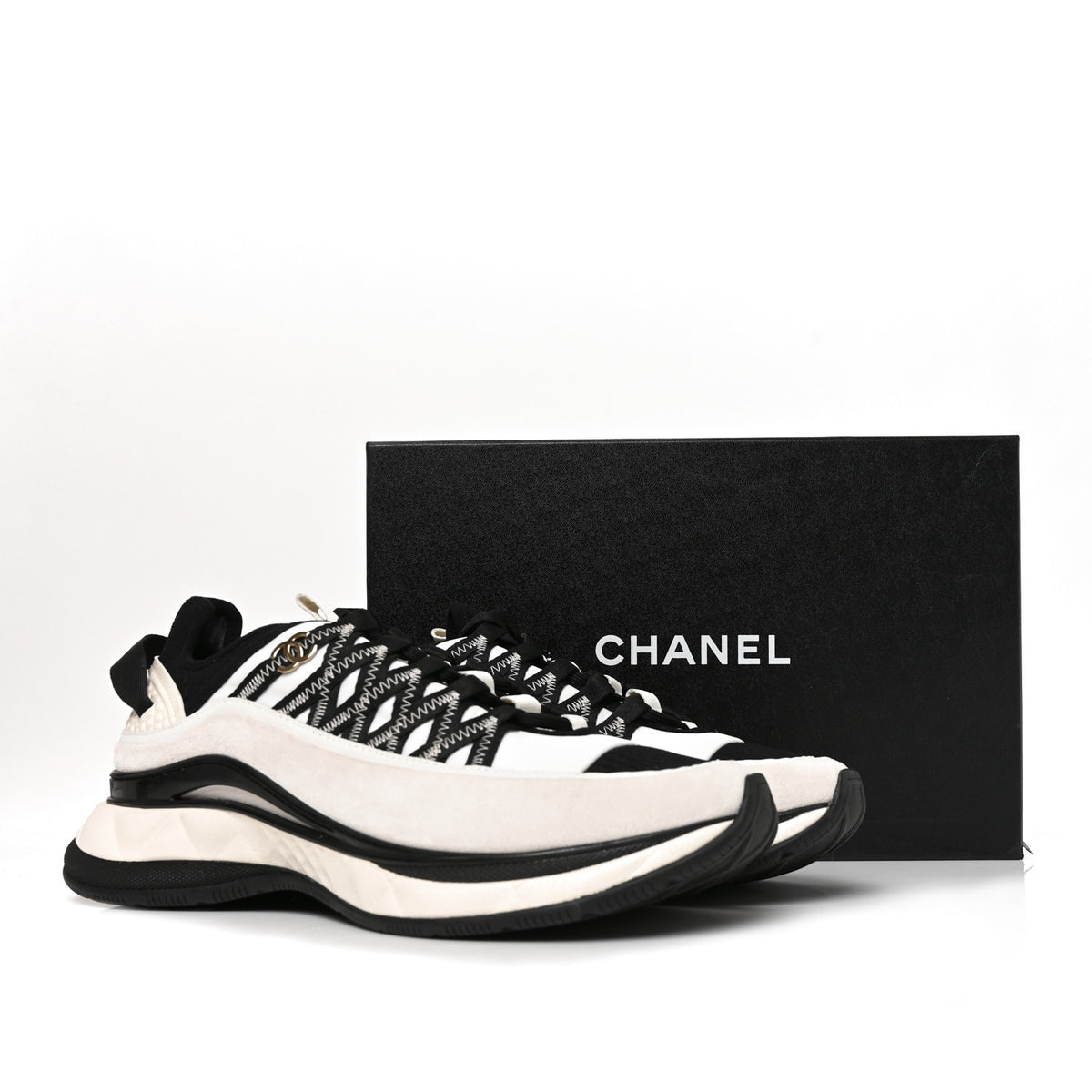 Fabric Suede Calfskin Sneakers 41 White Black