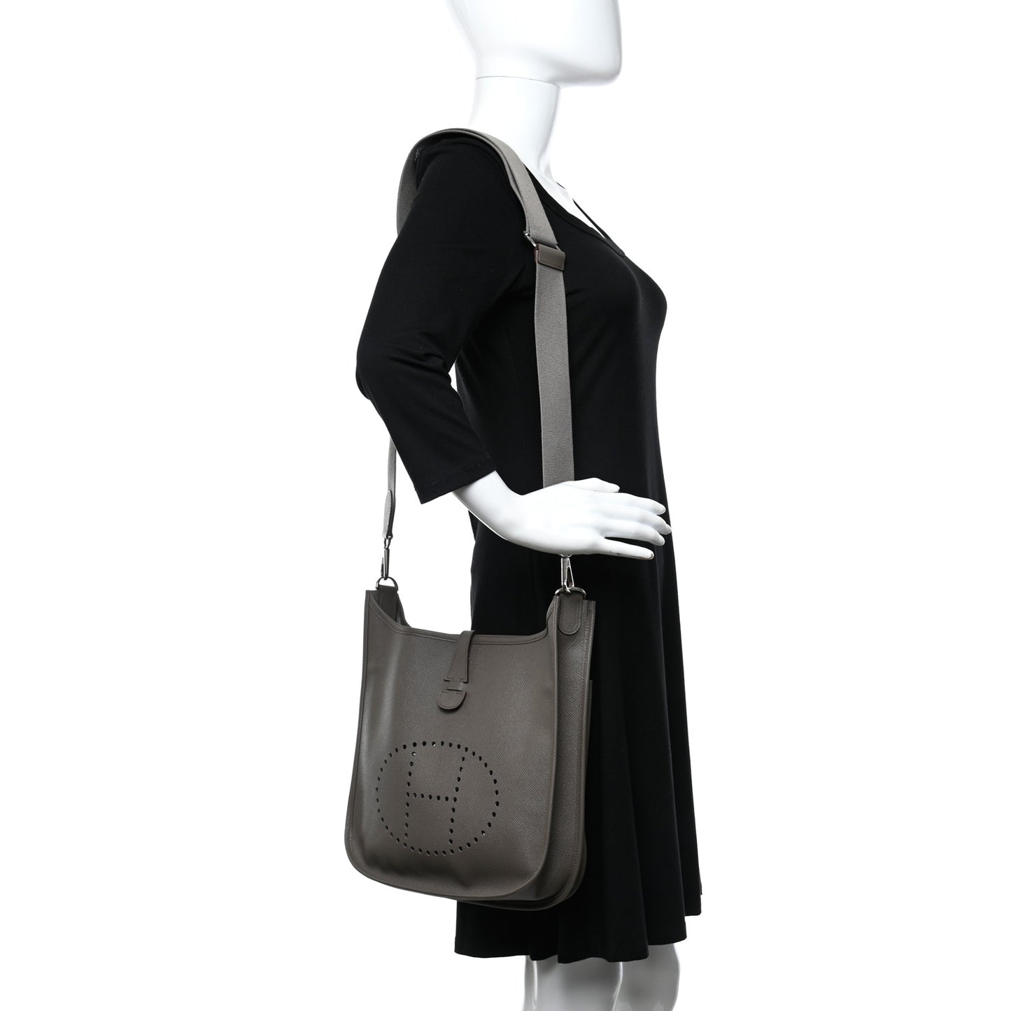 Epsom Evelyne III PM Etain
