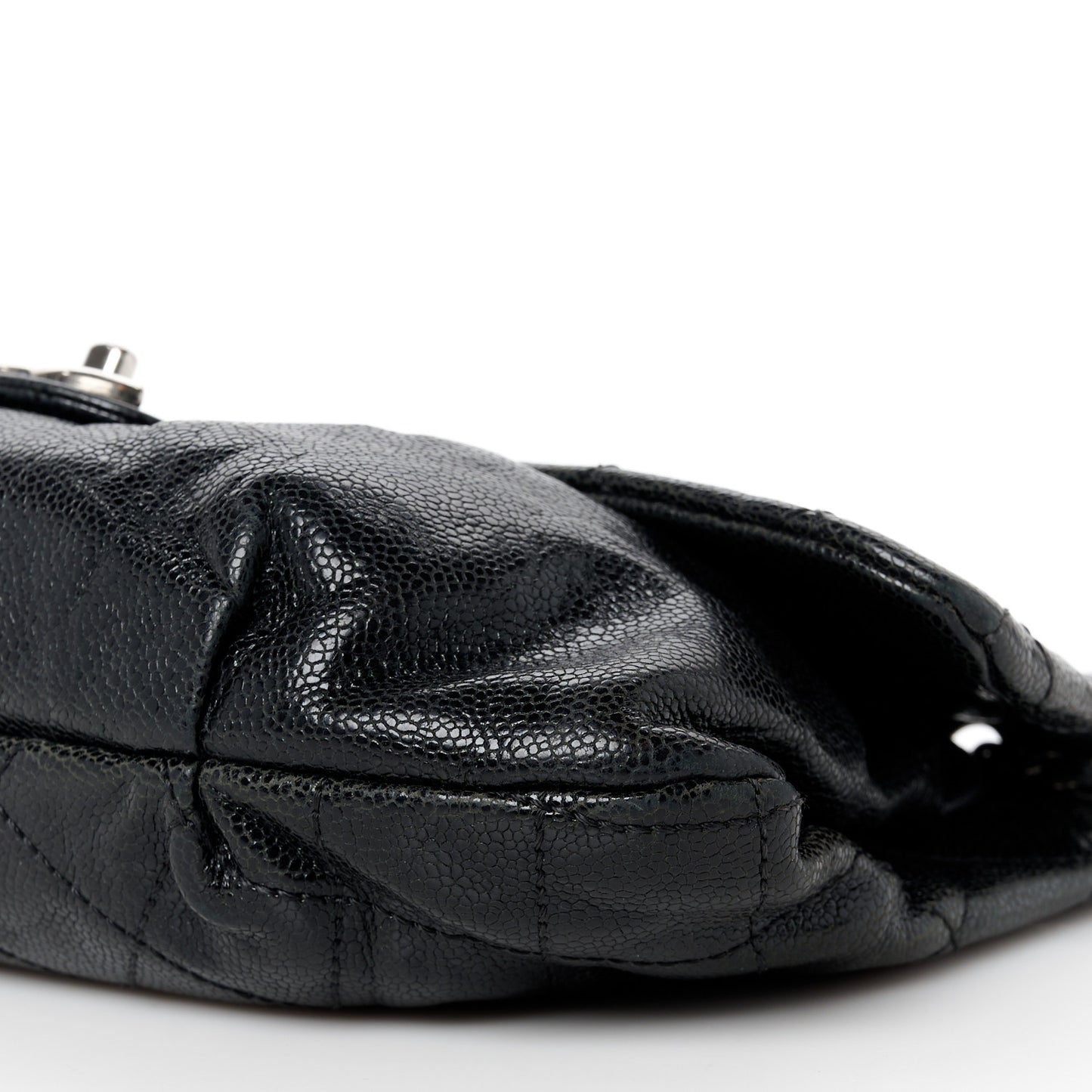 Caviar Quilted Medium Elastic Flap Black