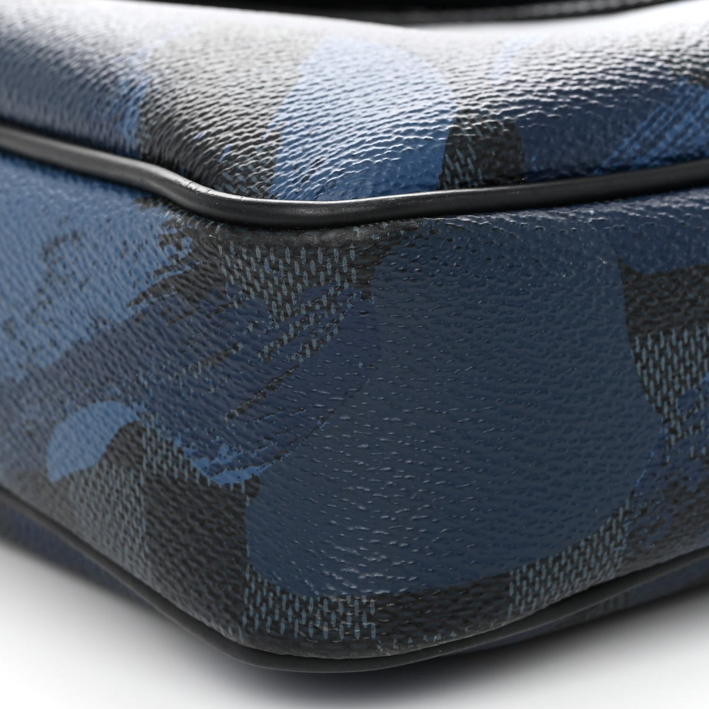 Damier Cobalt Camouflage Porte Documents Voyage PM Blue