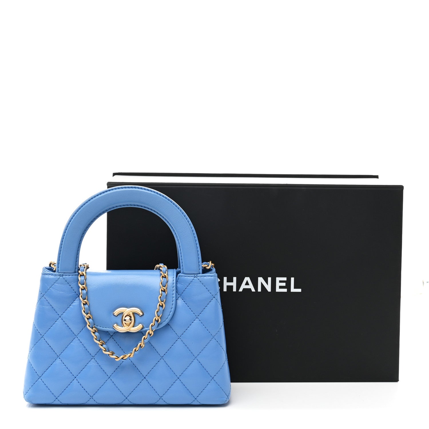 CHANEL ブルーキルティングバッグ Chanel Shiny Aged Calfskin Quilted Nano Kelly Shopper Blue 1858029