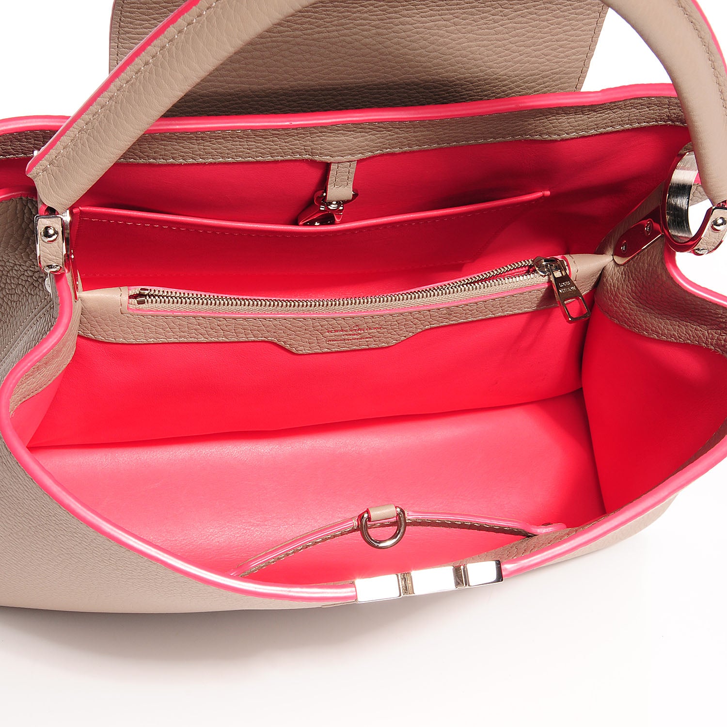 Louis Vuitton Taurillon Capucines MM Galet Litchi 8 of 8