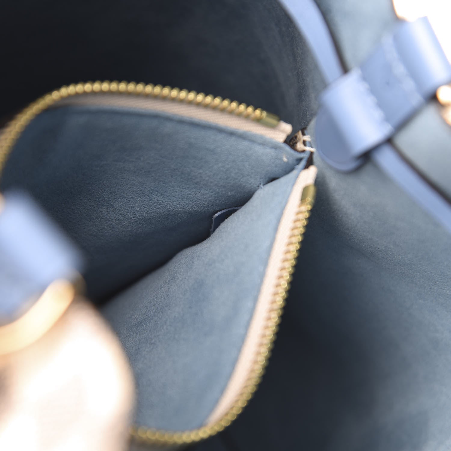 Louis Vuitton Damier Azur Neonoe MM Bleuet 8 of 12