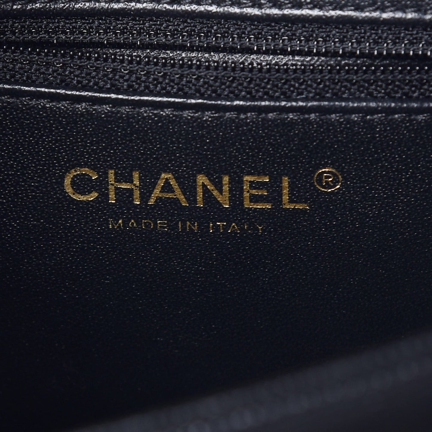 Caviar Quilted Medium Business Affinity Flap Black