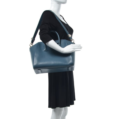 Givenchy Sugar Goatskin Medium Antigona Mineral Blue 2 of 13