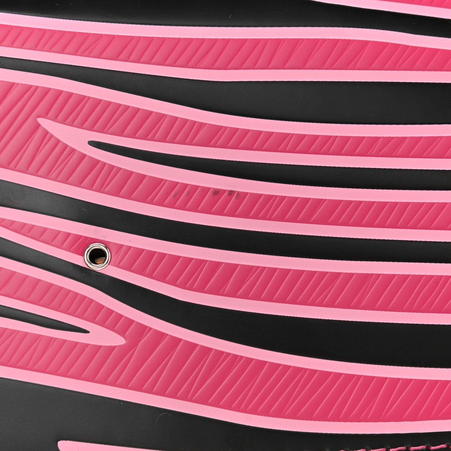 Calfskin Embossed Chain Louise MM Fuchsia Black