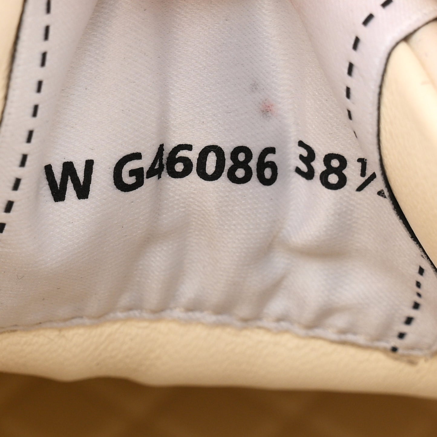 Gradiant Calfskin CC Womens Sneakers 38.5 Beige