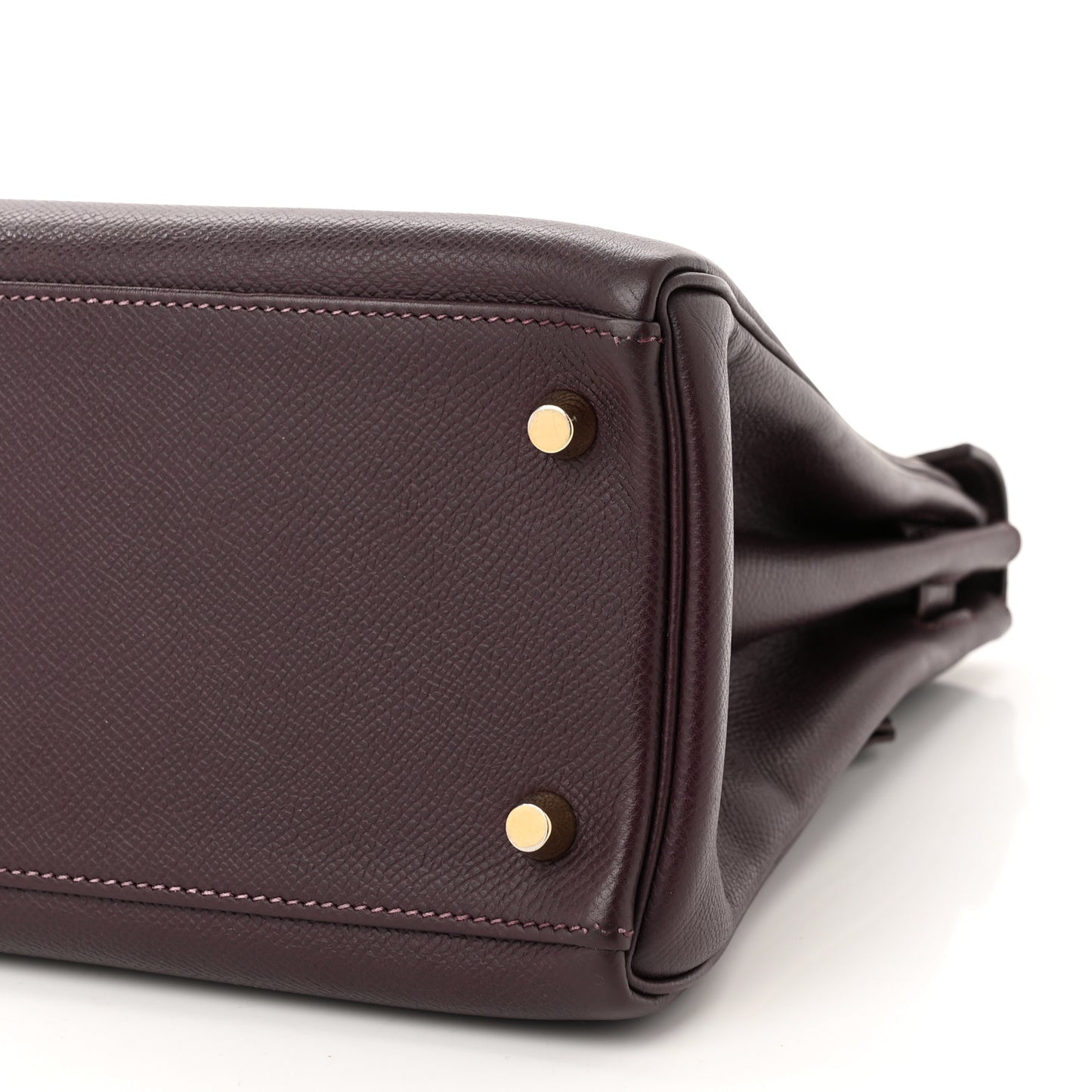 Epsom Kelly Retourne 32 Raisin