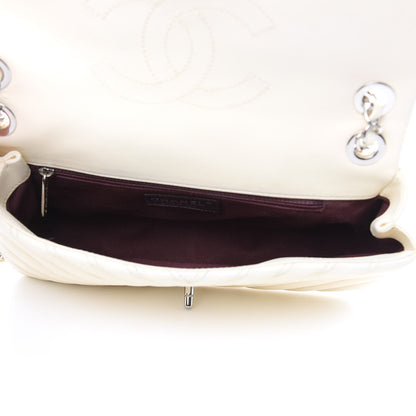 Chanel Lambskin Chevron Double Stitch Medium Single Flap White 5 of 12