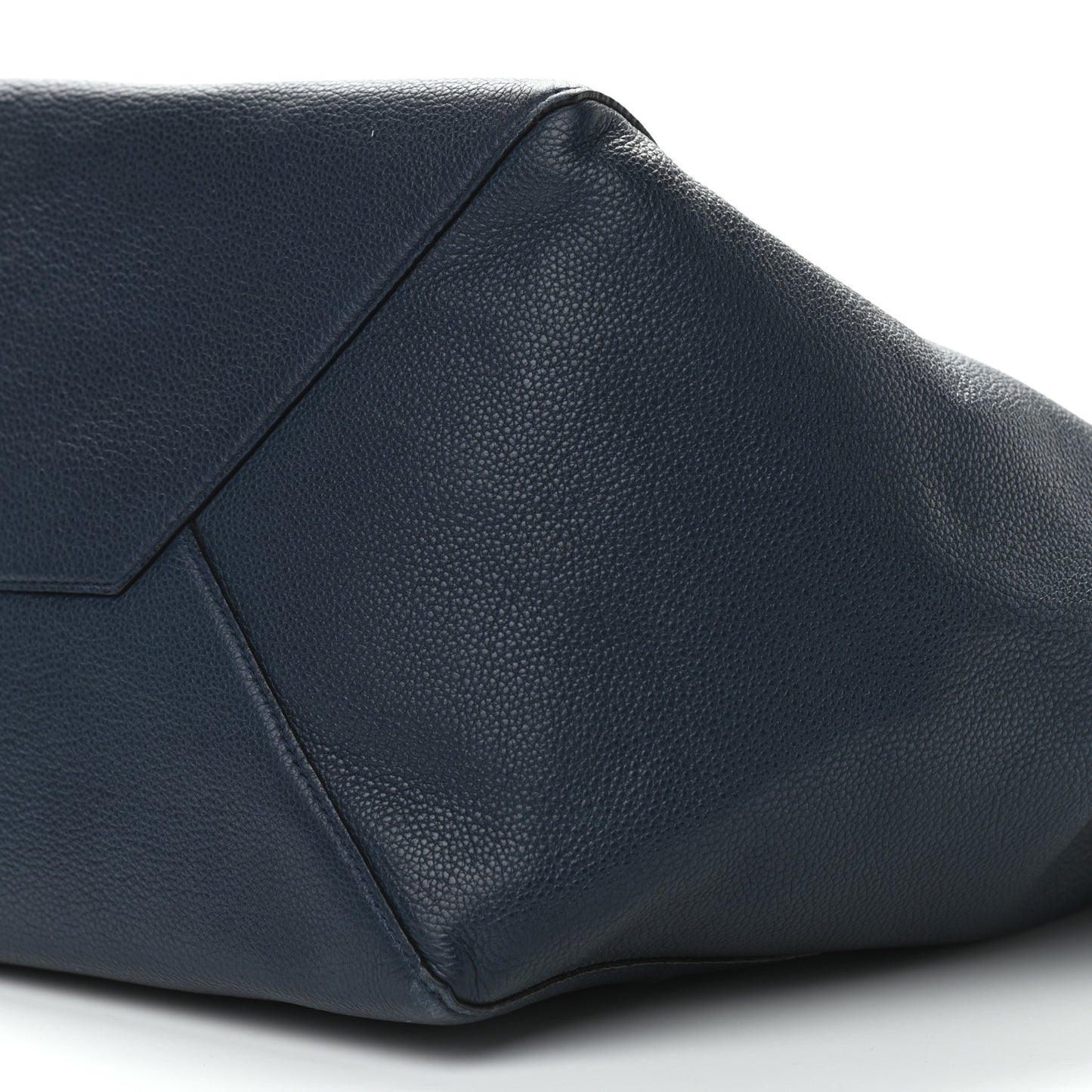 Soft Grained Calfskin Medium Belt Cabas Phantom Deep Blue