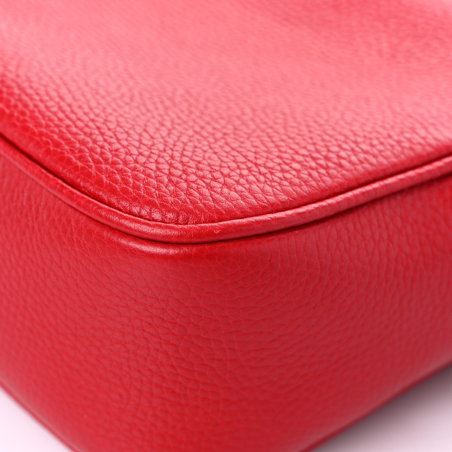 Gucci Pebbled Calfskin Small Soho Disco Bag Tabasco Red 12 of 16