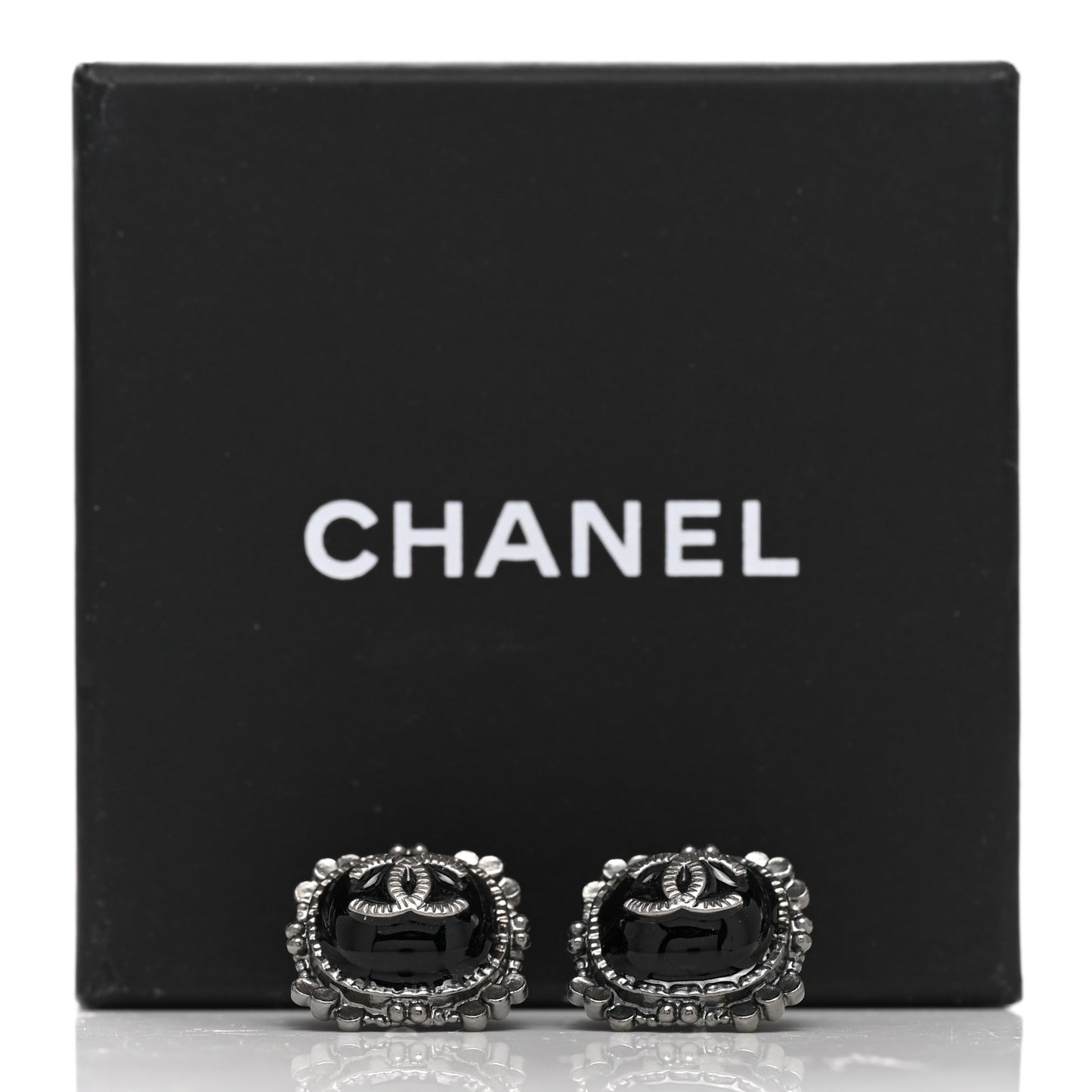 Bead CC Round Earrings Silver Black