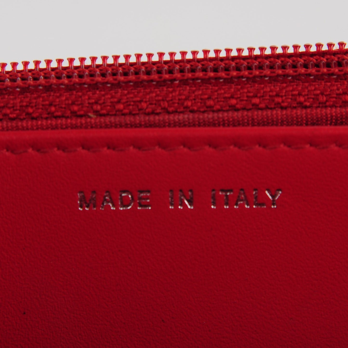 Caviar Timeless CC Wallet On Chain WOC Red