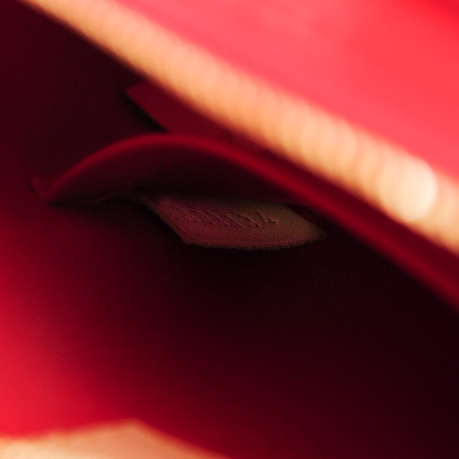 Louis Vuitton Vernis Alma BB Cherry 7 of 8