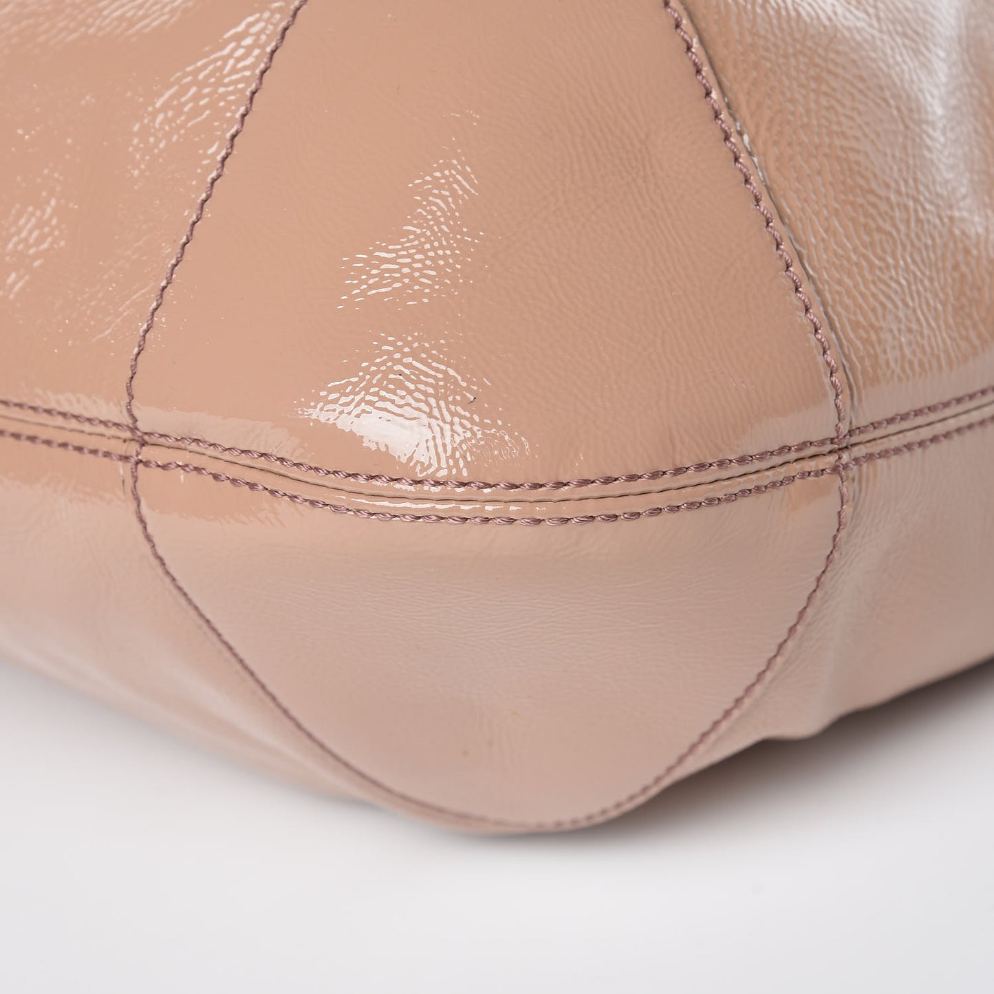 Patent Medium Soho Chain Hobo Dark Cipria