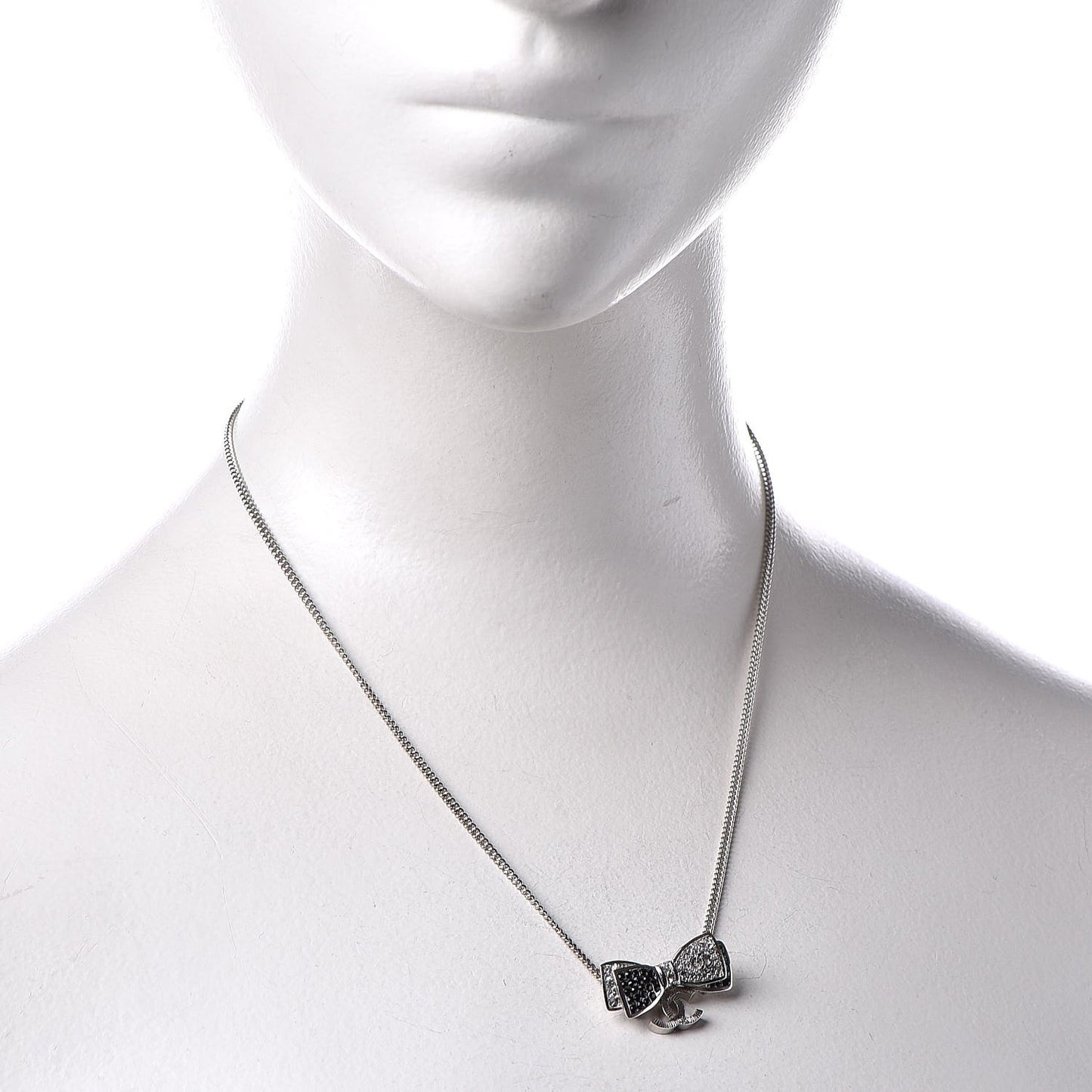 Crystal CC Bow Necklace Silver Black