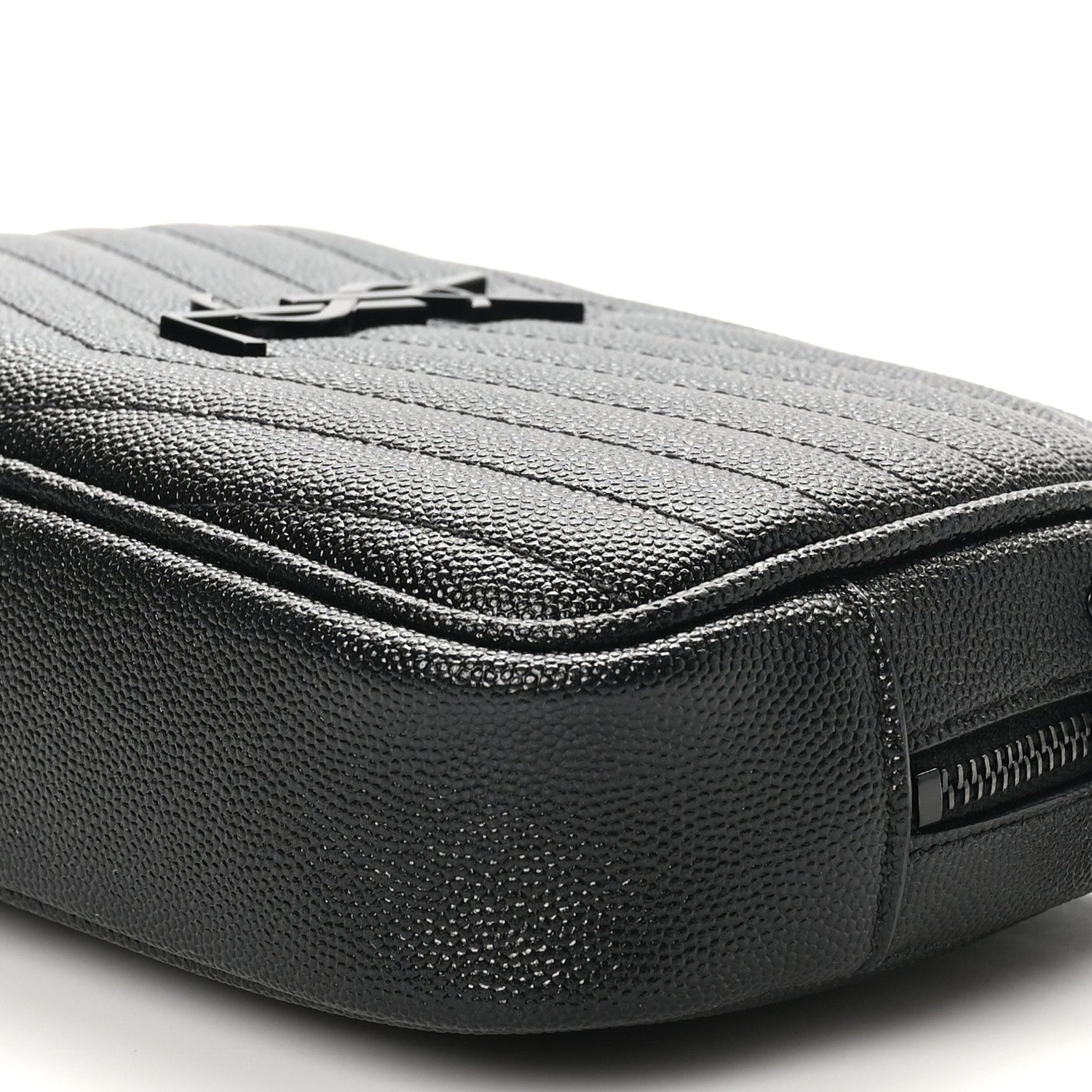 Saint Laurent Grain De Poudre Matelasse Monochrome Monogram Mini Lou Camera Bag Black 10 of 11