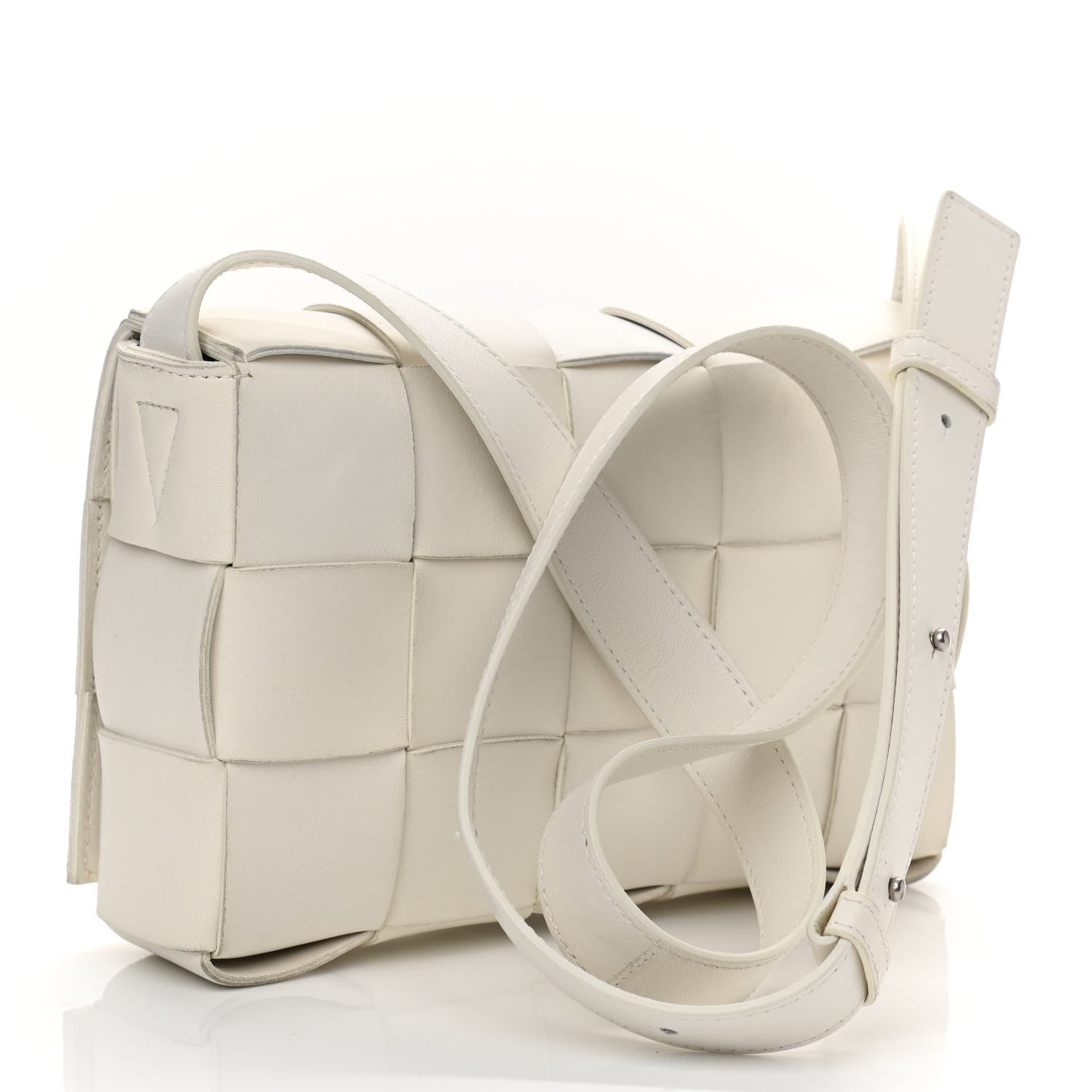 Bottega Veneta Lambskin Maxi Intrecciato Cassette Crossbody Bag White 3 of 13