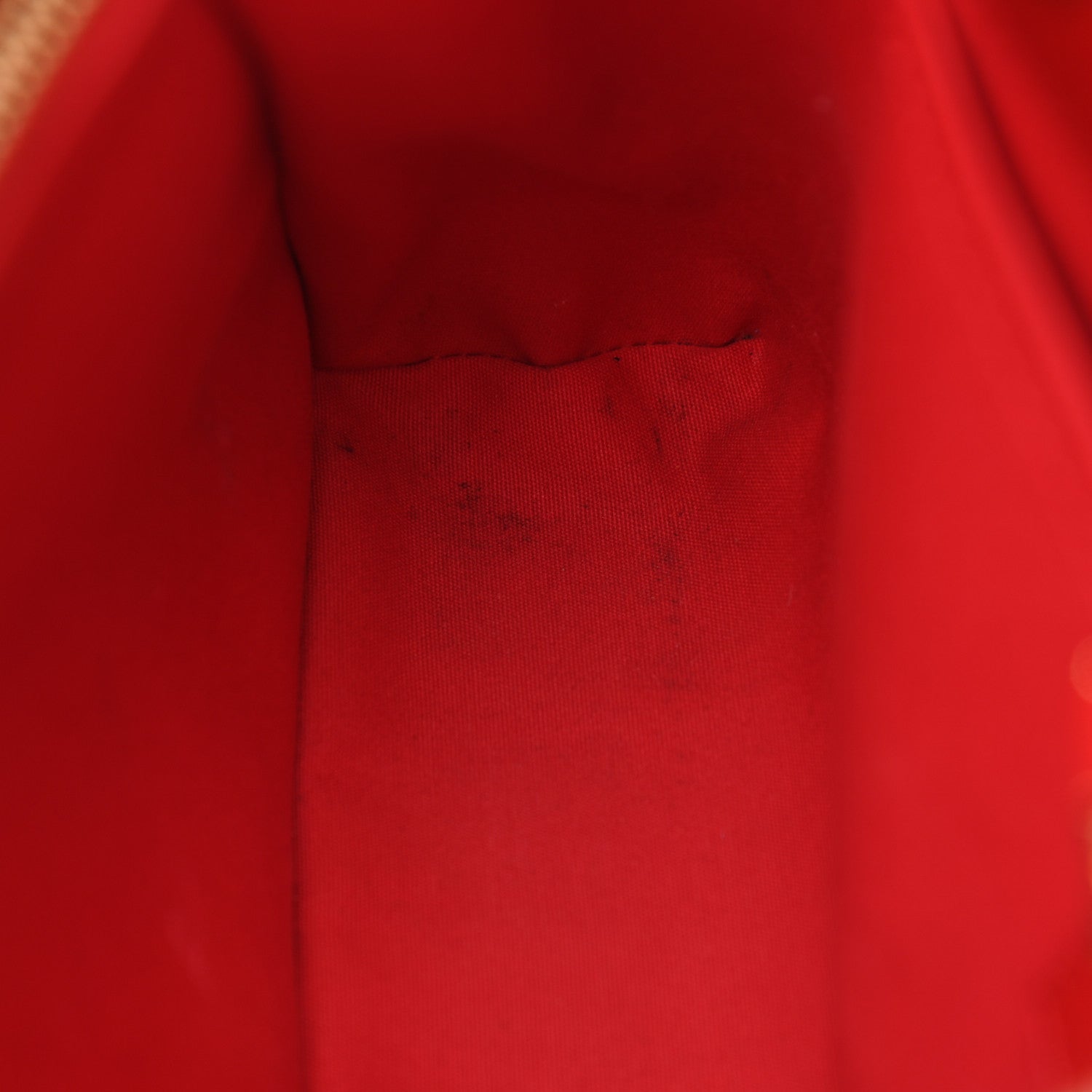 Louis Vuitton Vernis Montaigne MM Cherry 11 of 17