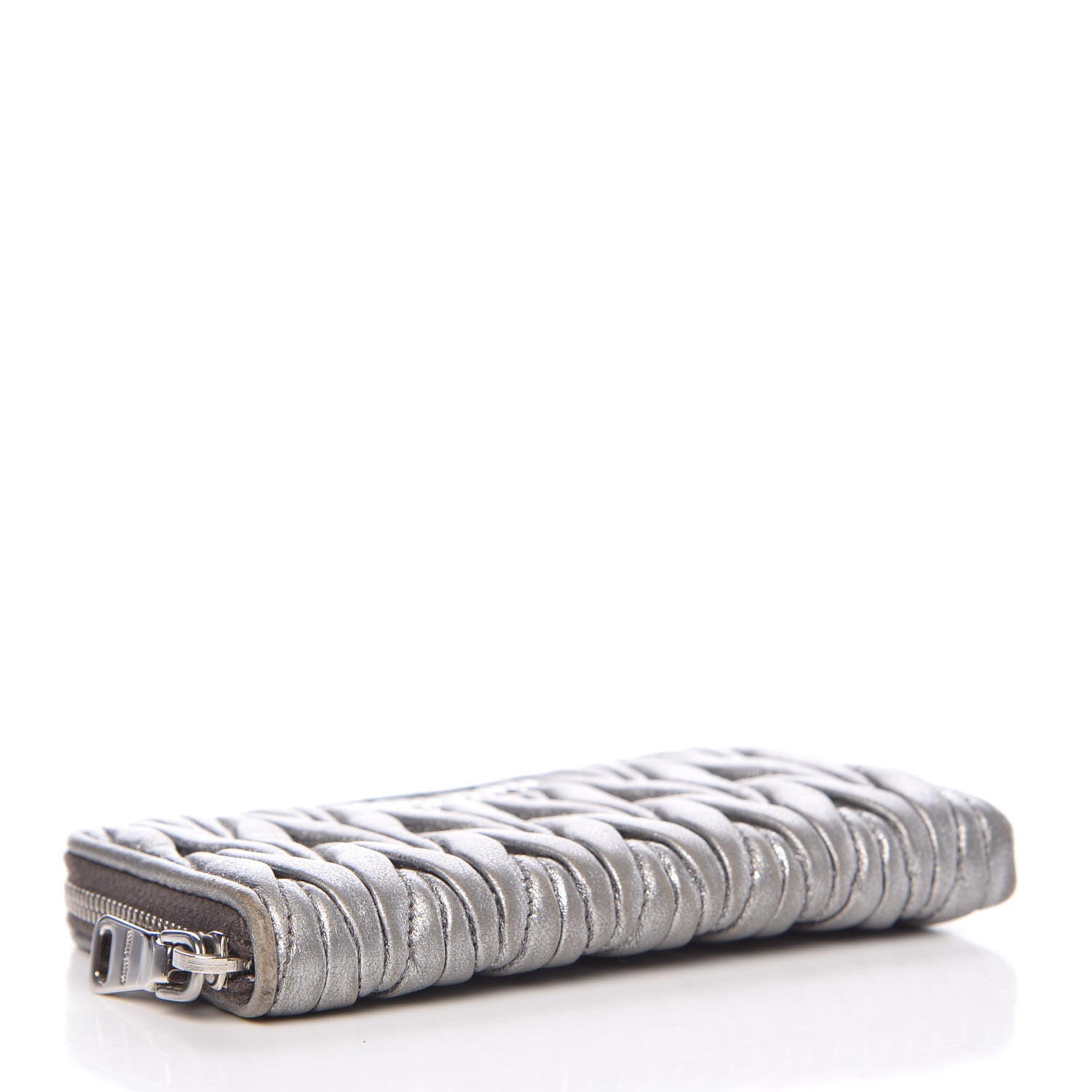 Miu Miu Nappa Matelasse Pouch Cromo 4 of 11