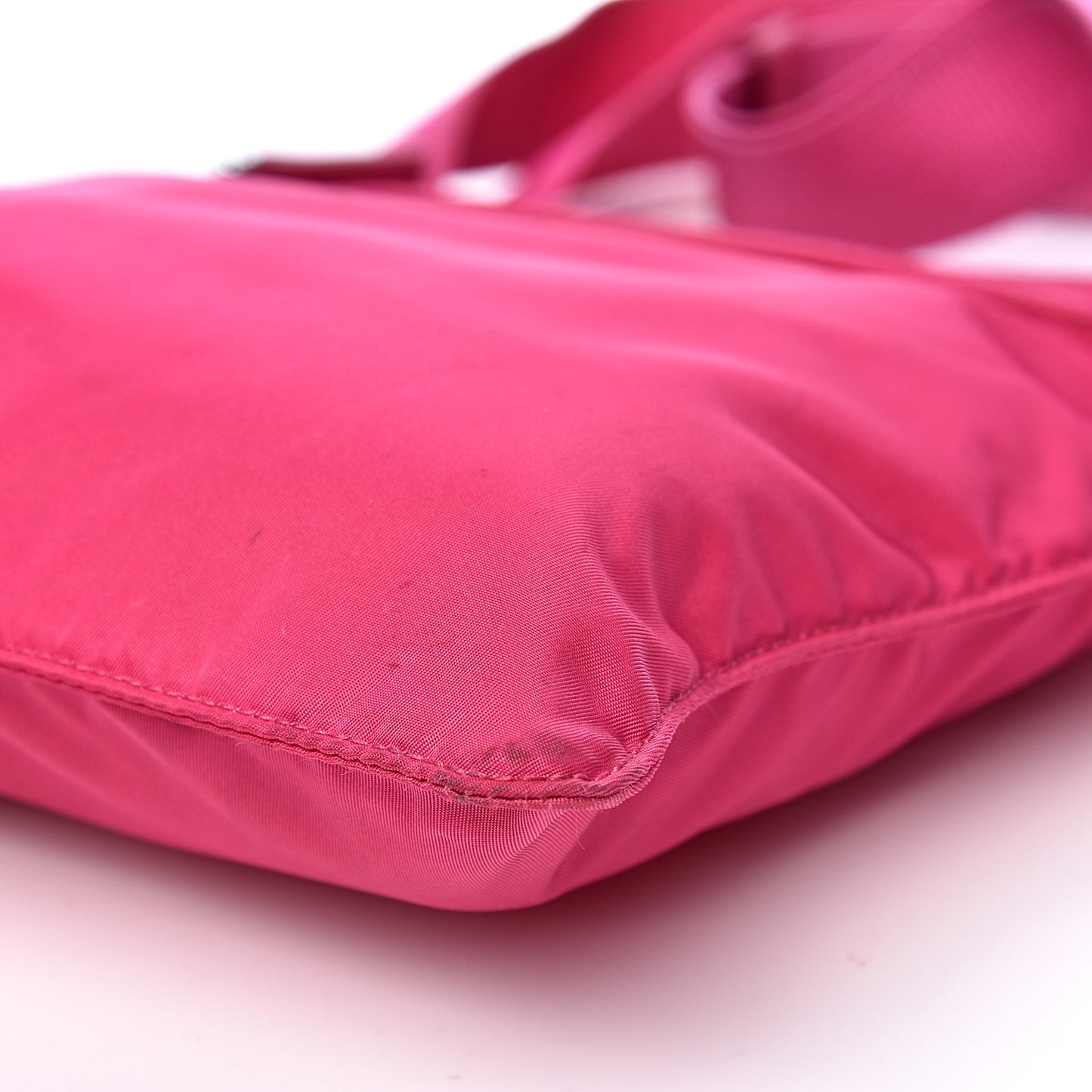Nylon Vela Flat Messenger Bag Fuxia