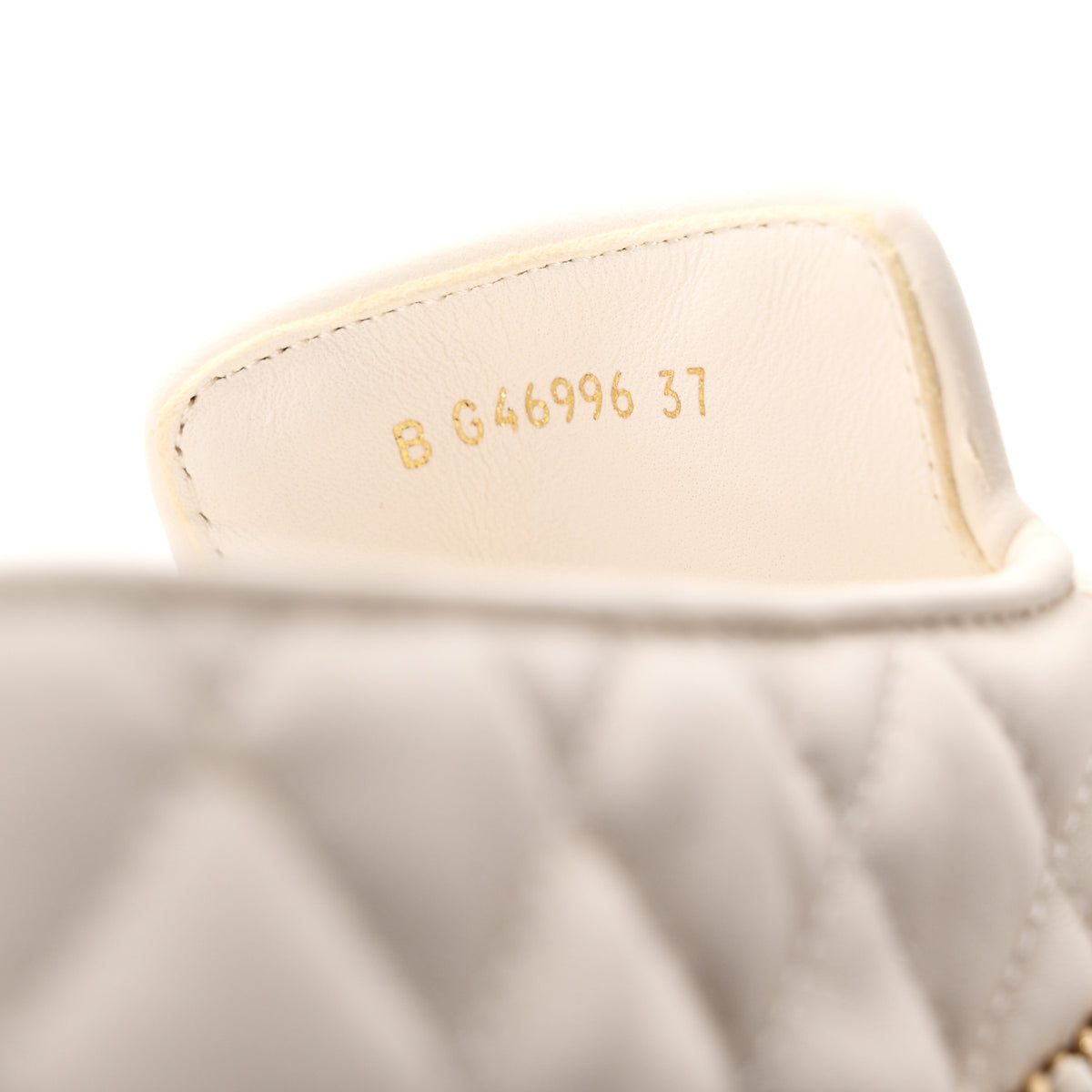 Shiny Lambskin Quilted Grosgrain Cap Toe CC Chain Espadrilles 37 White Black