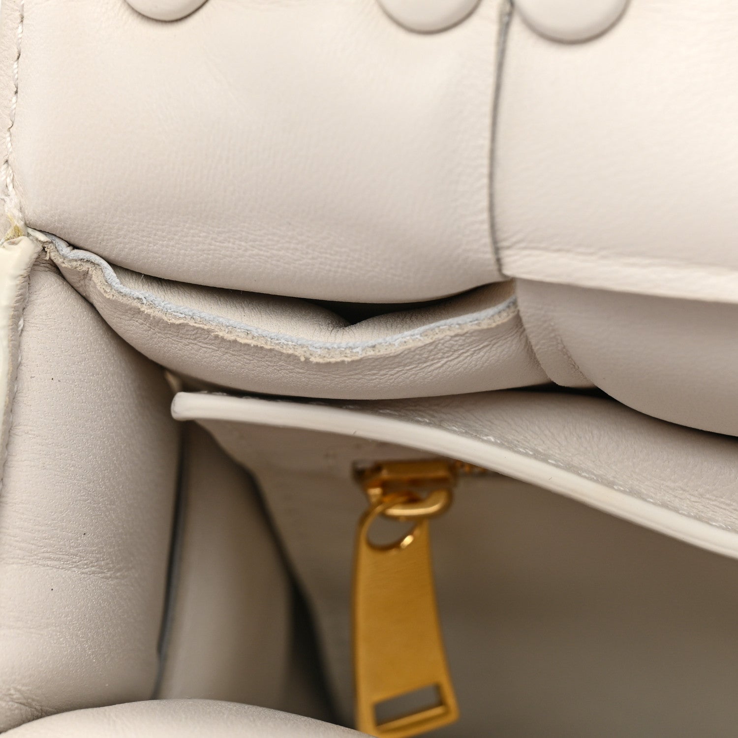 Bottega Veneta Lambskin Maxi Intreccio Padded Chain Cassette Crossbody Bag White 12 of 22
