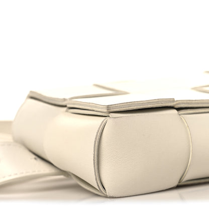 Bottega Veneta Nappa Maxi Intreccio The Belt Cassette Bag White 7 of 9