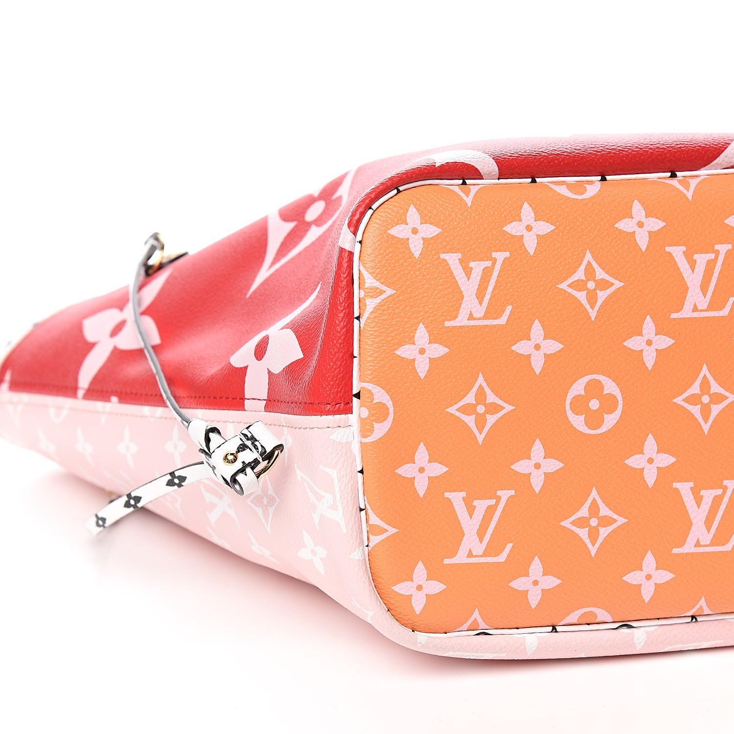 Louis Vuitton Monogram Giant Neverfull MM Rouge 9 of 11