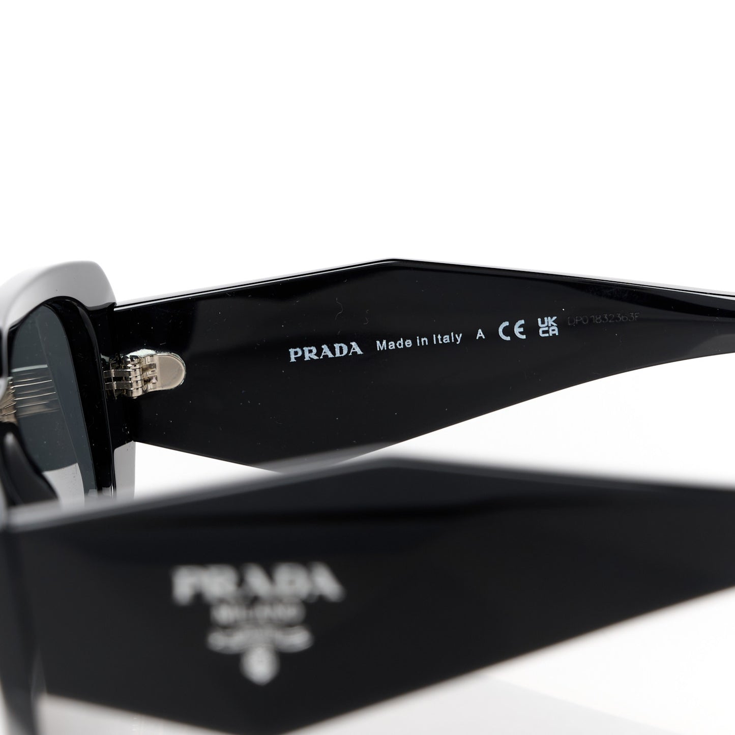 Acetate Symbole Sunglasses SPR 17W Black