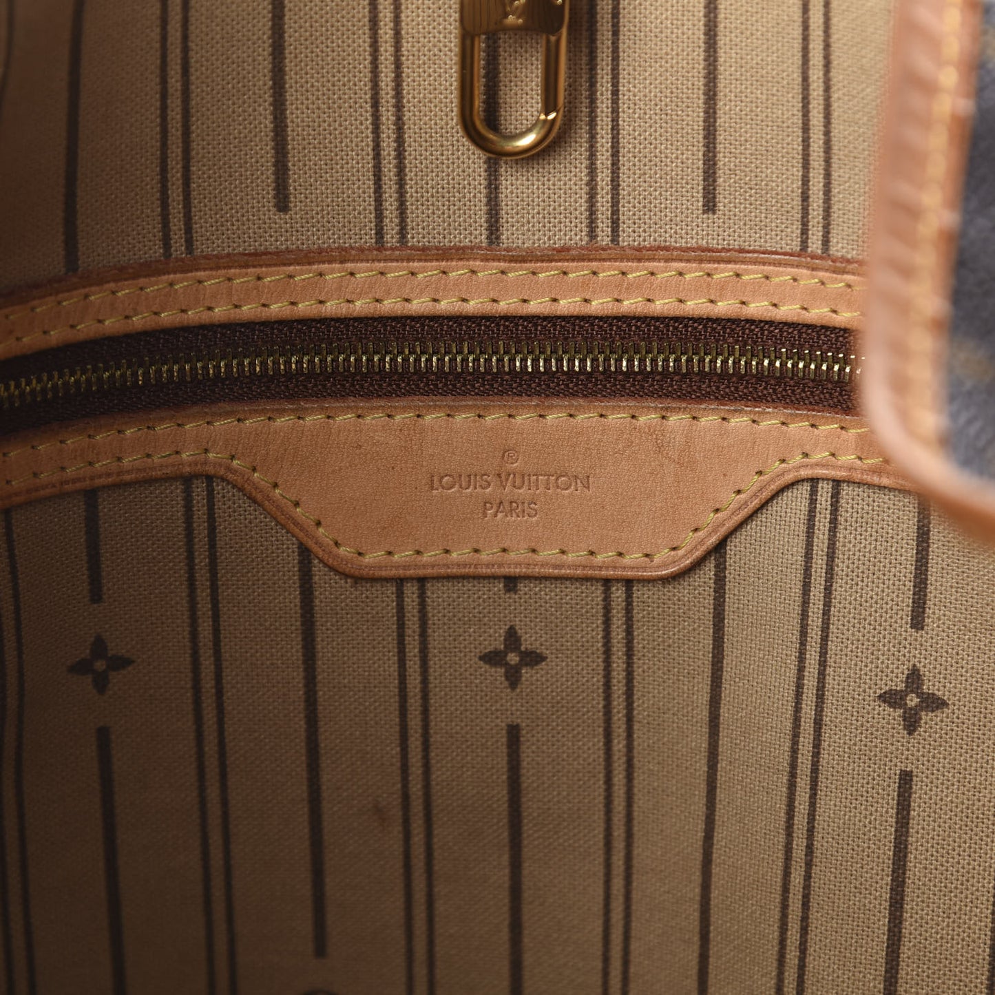 Monogram Delightful GM