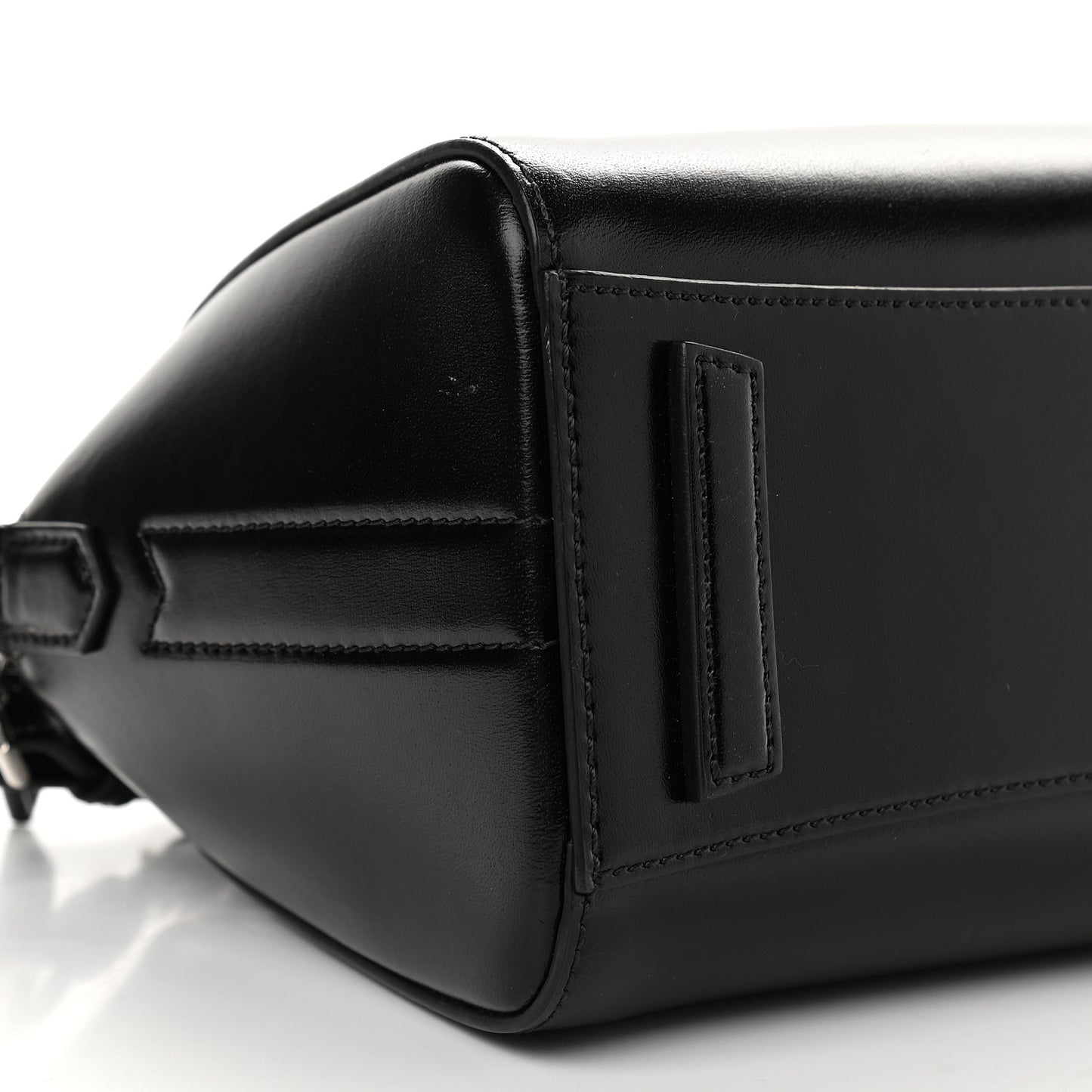 Shiny Lord Calfskin Mini Antigona Black