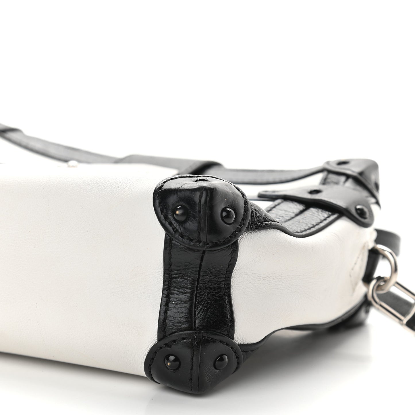 Calfskin Petite Malle Soft MM White