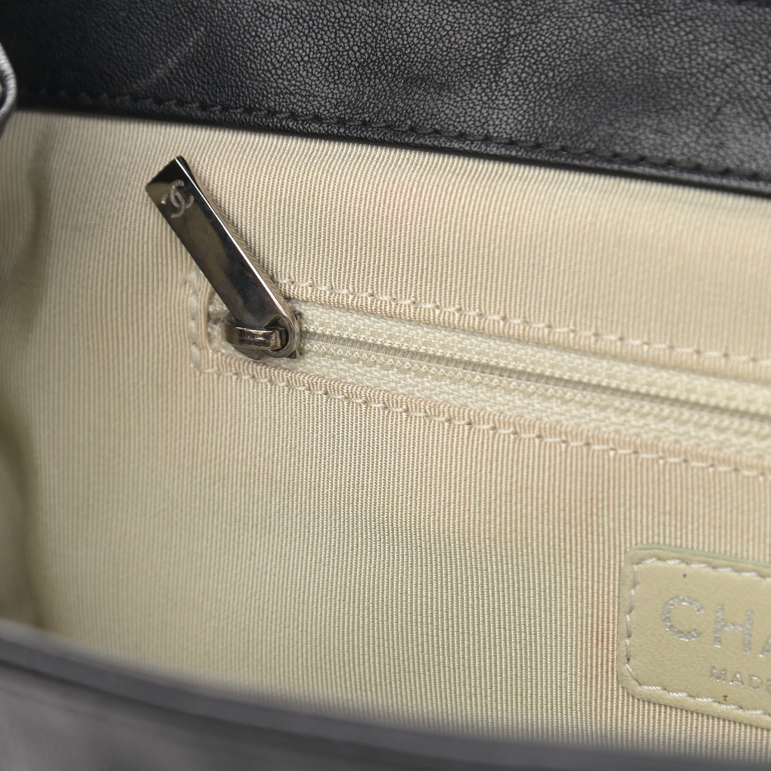 Chanel Washed Lambskin Quilted Medium Chain Around Messenger Black 11 of 13