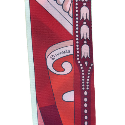 Hermes Silk Balade en Berline Twilly Vert Rose Poudre Rouge 3 of 3