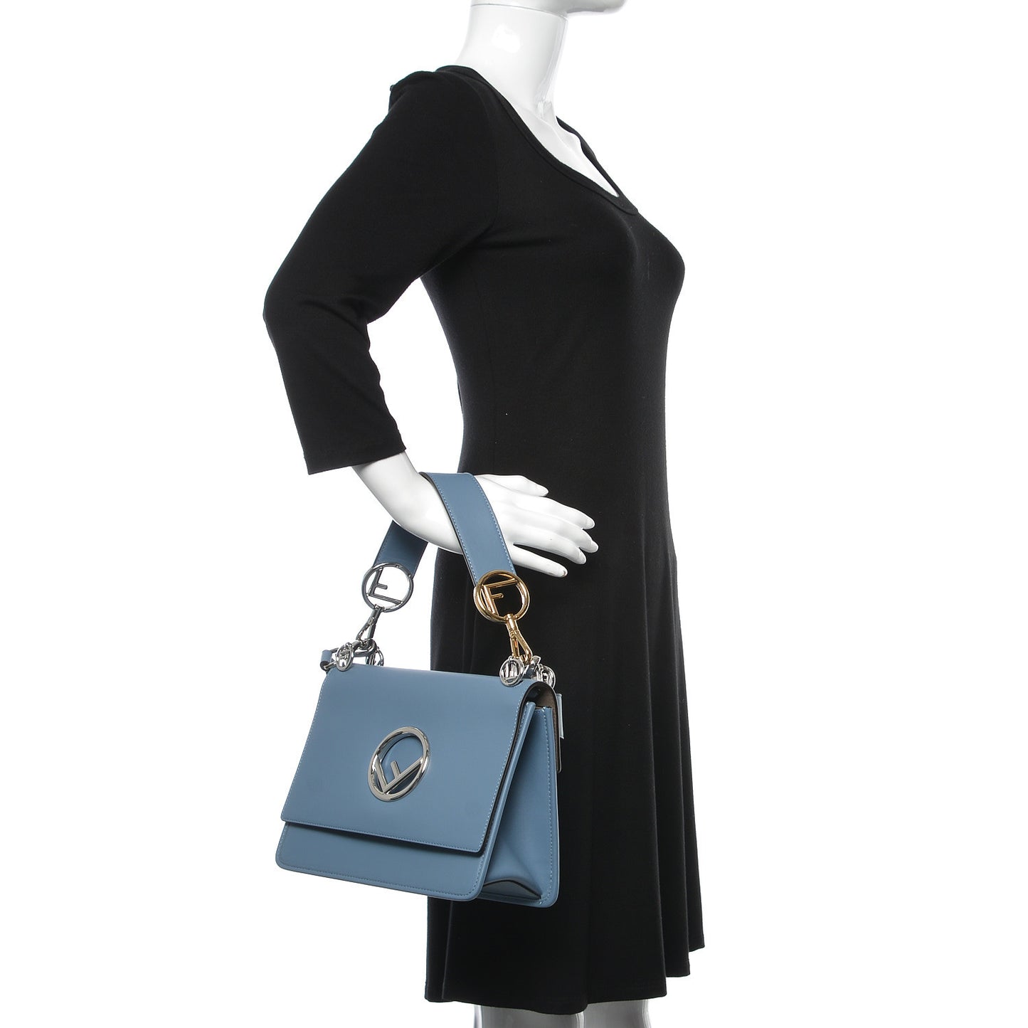 Vitello Century Opaco F is Fendi Kan I Shoulder Bag Ceruleo