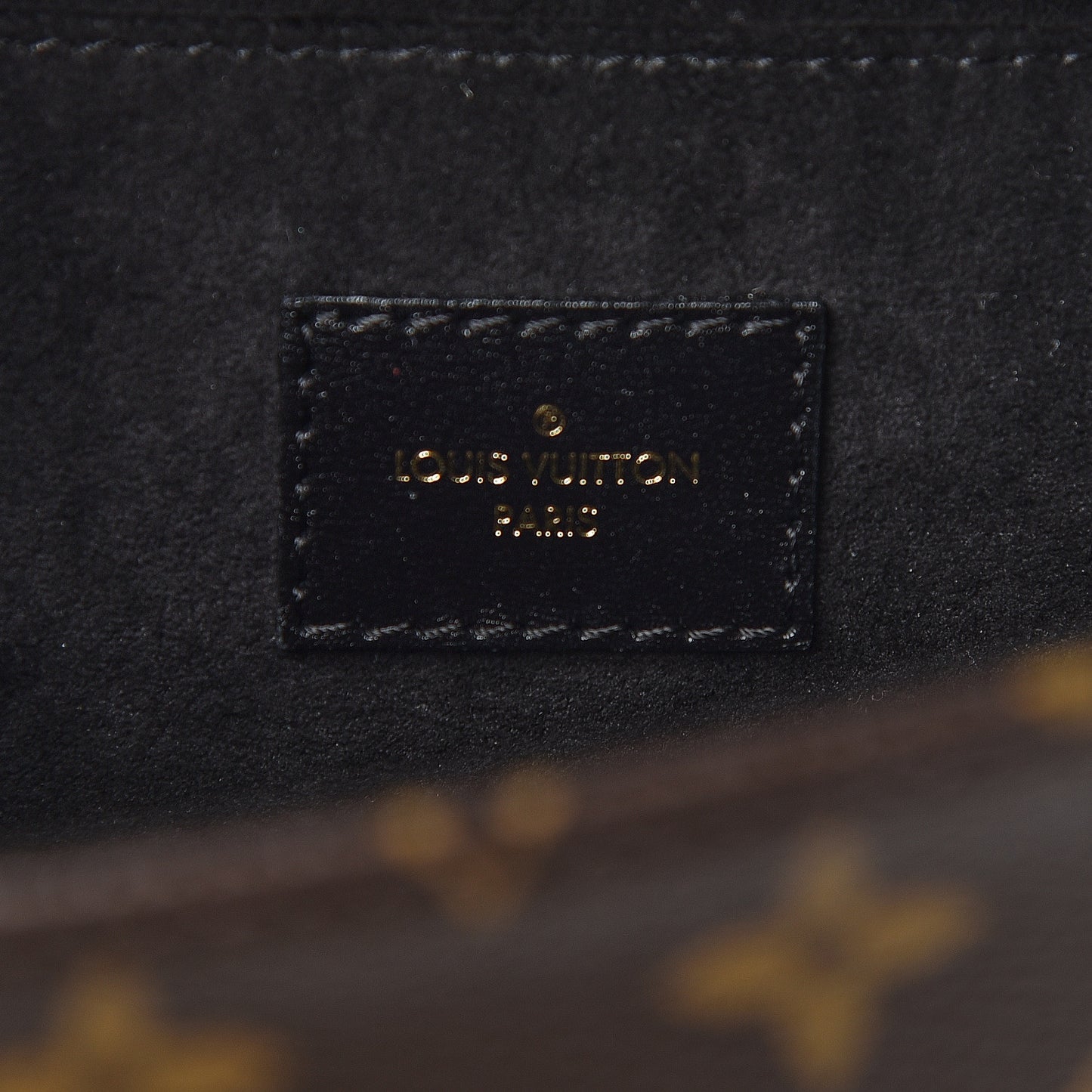 Reverse Monogram Pochette Metis