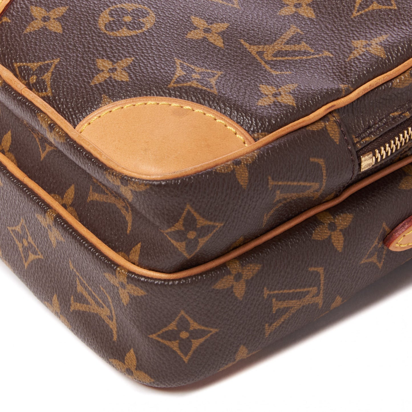 Monogram Amazone