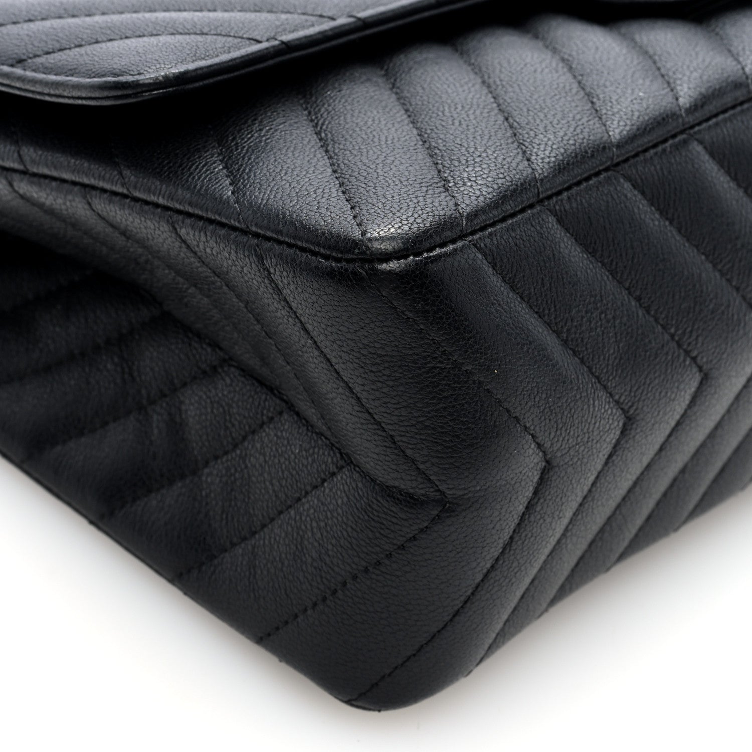 Chanel Sheepskin Chevron Quilted 2.55 Reissue 226 Flap So Black 9 of 11