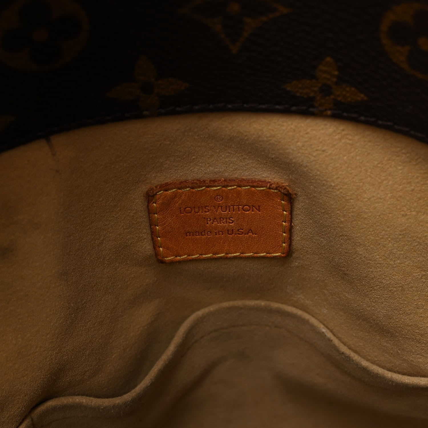 Louis Vuitton Monogram Artsy MM 7 of 15