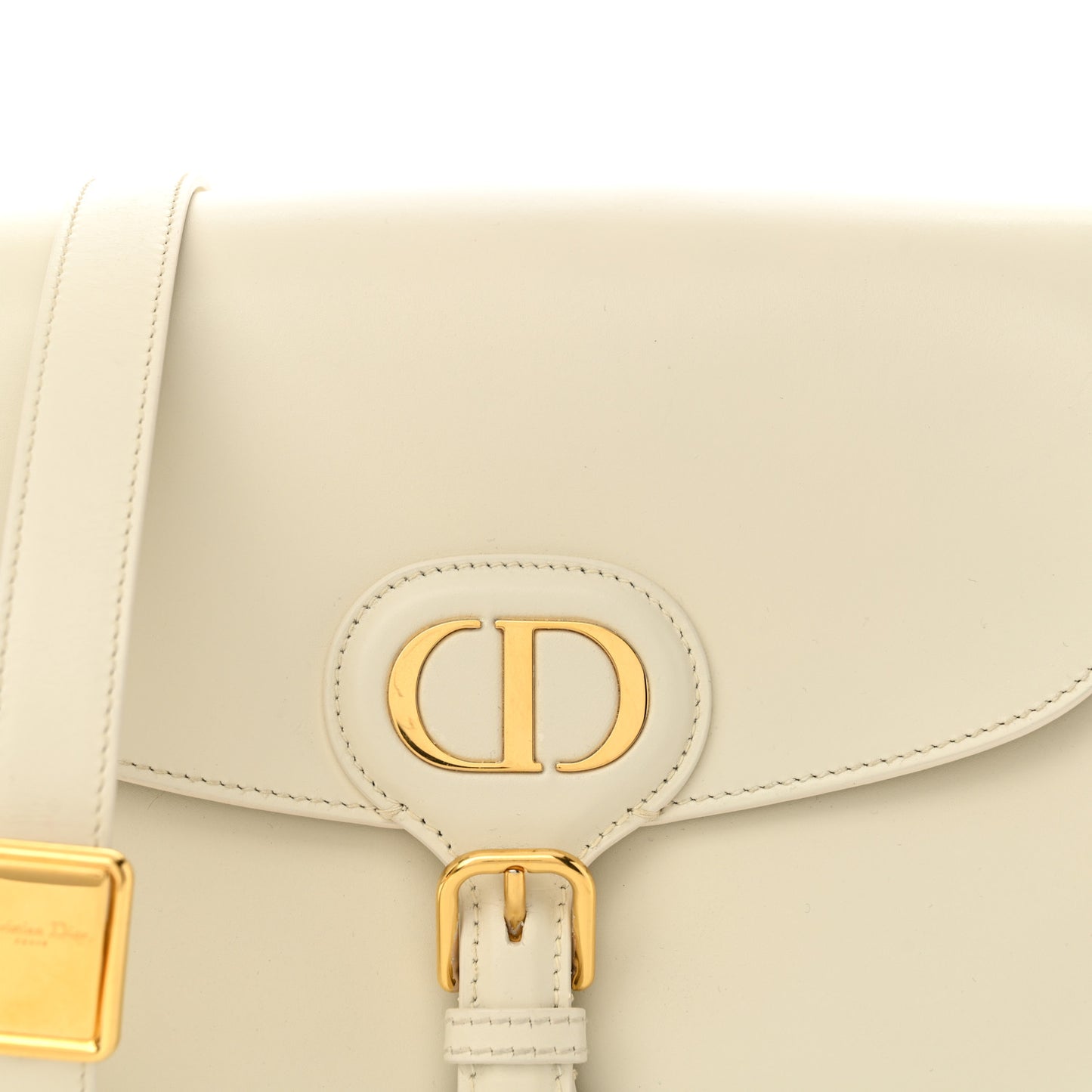 Box Calfskin Medium Bobby Flap Latte