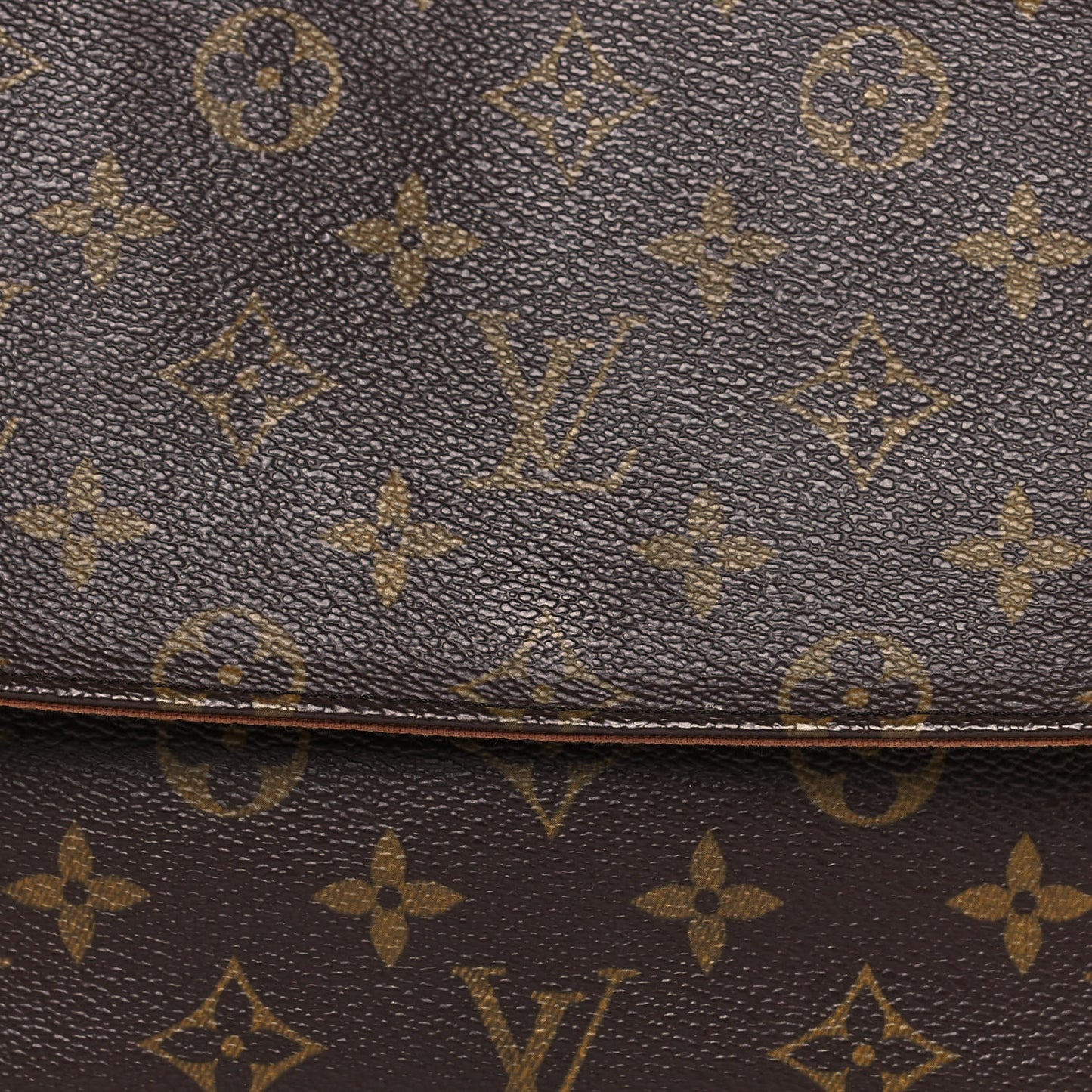 Monogram Mini Looping