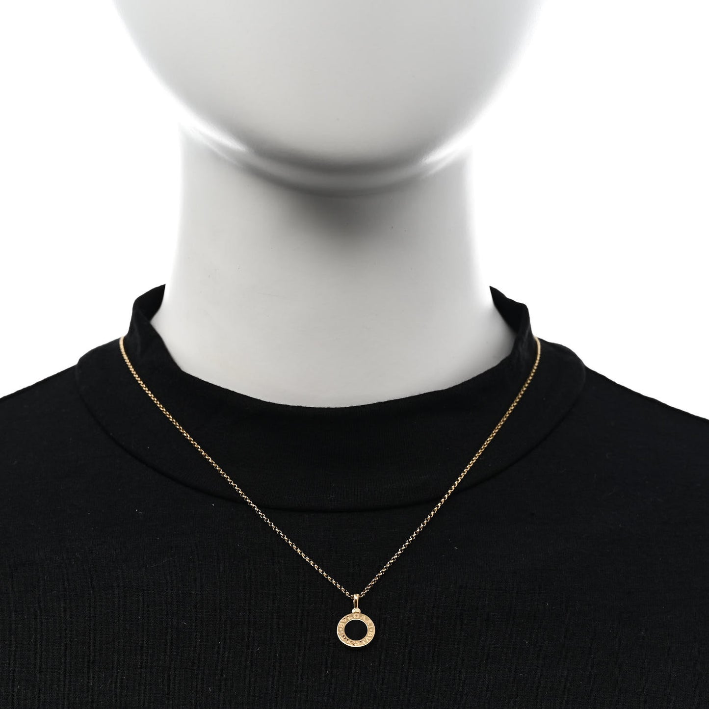 18K Yellow Gold Black Onyx BVLGARI BVLGARI Pendant Necklace