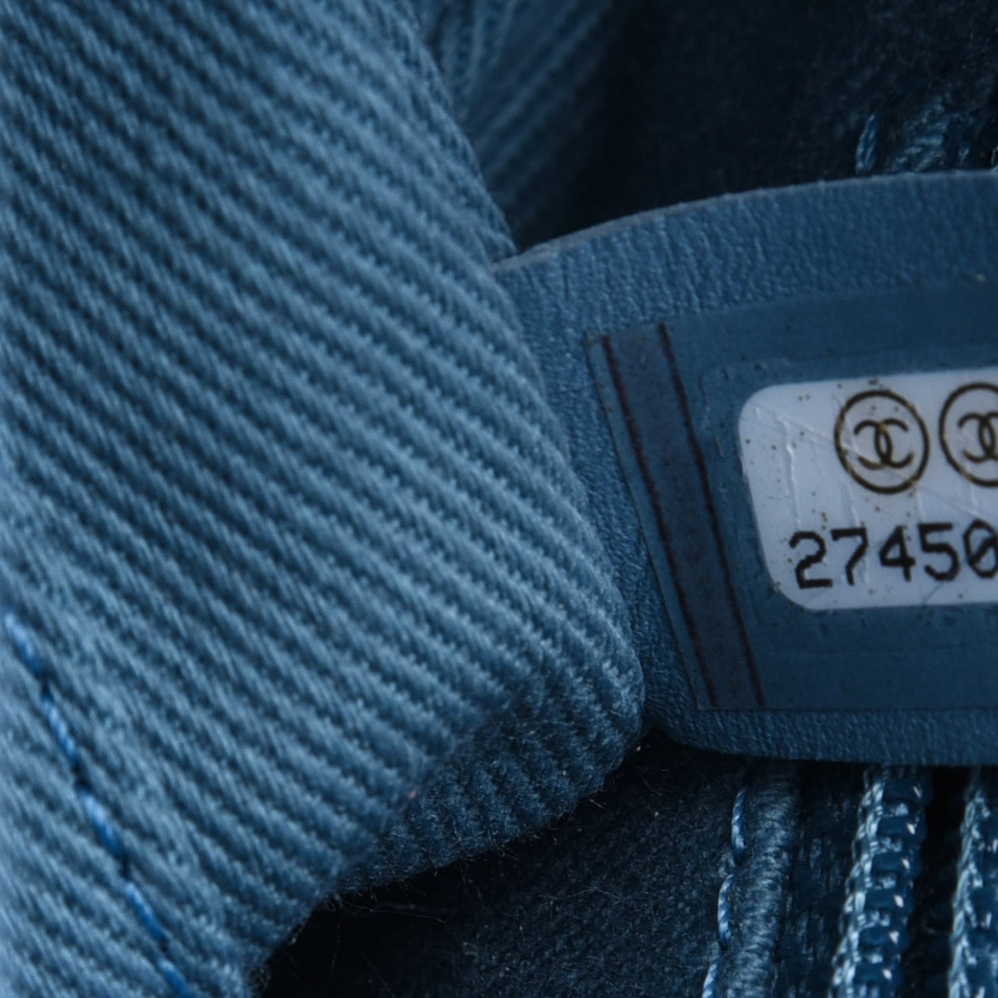 Caviar Quilted Medium Business Affinity Flap Blue