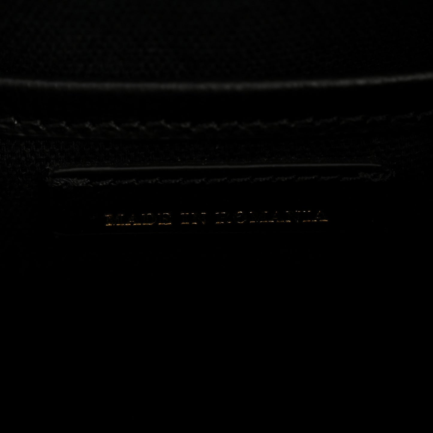 Grainy Calfskin House Check Medium Banner Tote Black
